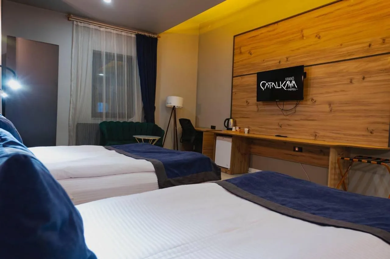 TV and multimedia, Bed in Grand Catalkaya Hotel