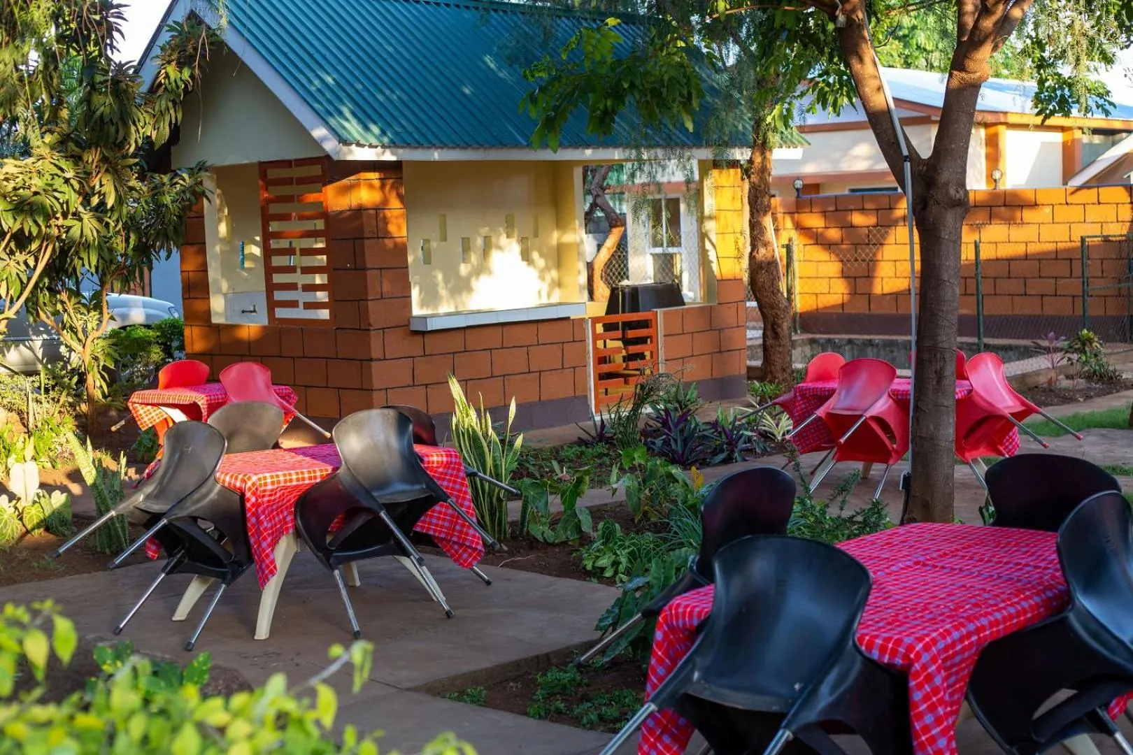 Lounge or bar in Kilimanjaro Snow Peak Hotel