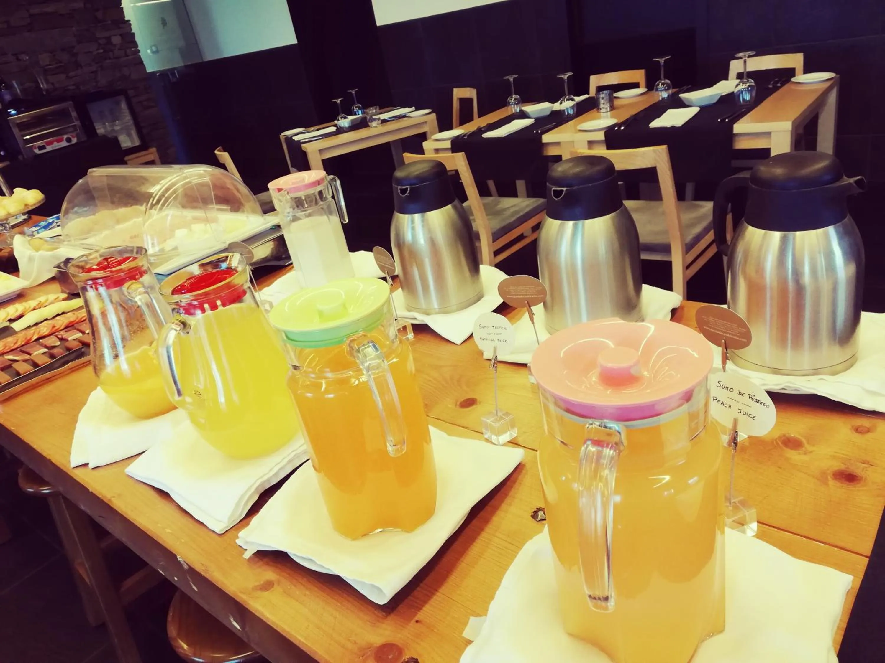 American breakfast in Quinta De Casaldronho Wine Hotel