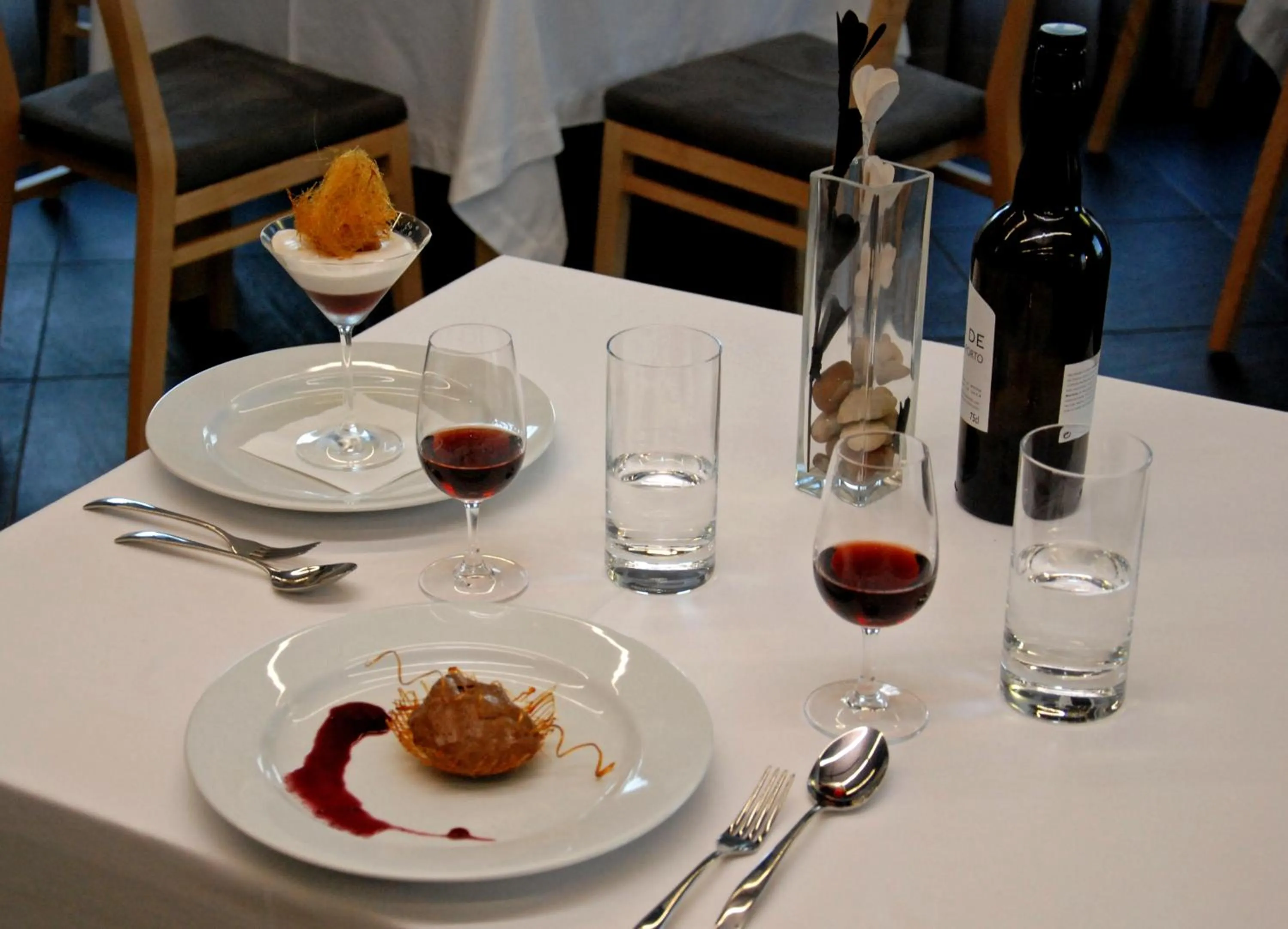 Restaurant/places to eat in Quinta De Casaldronho Wine Hotel