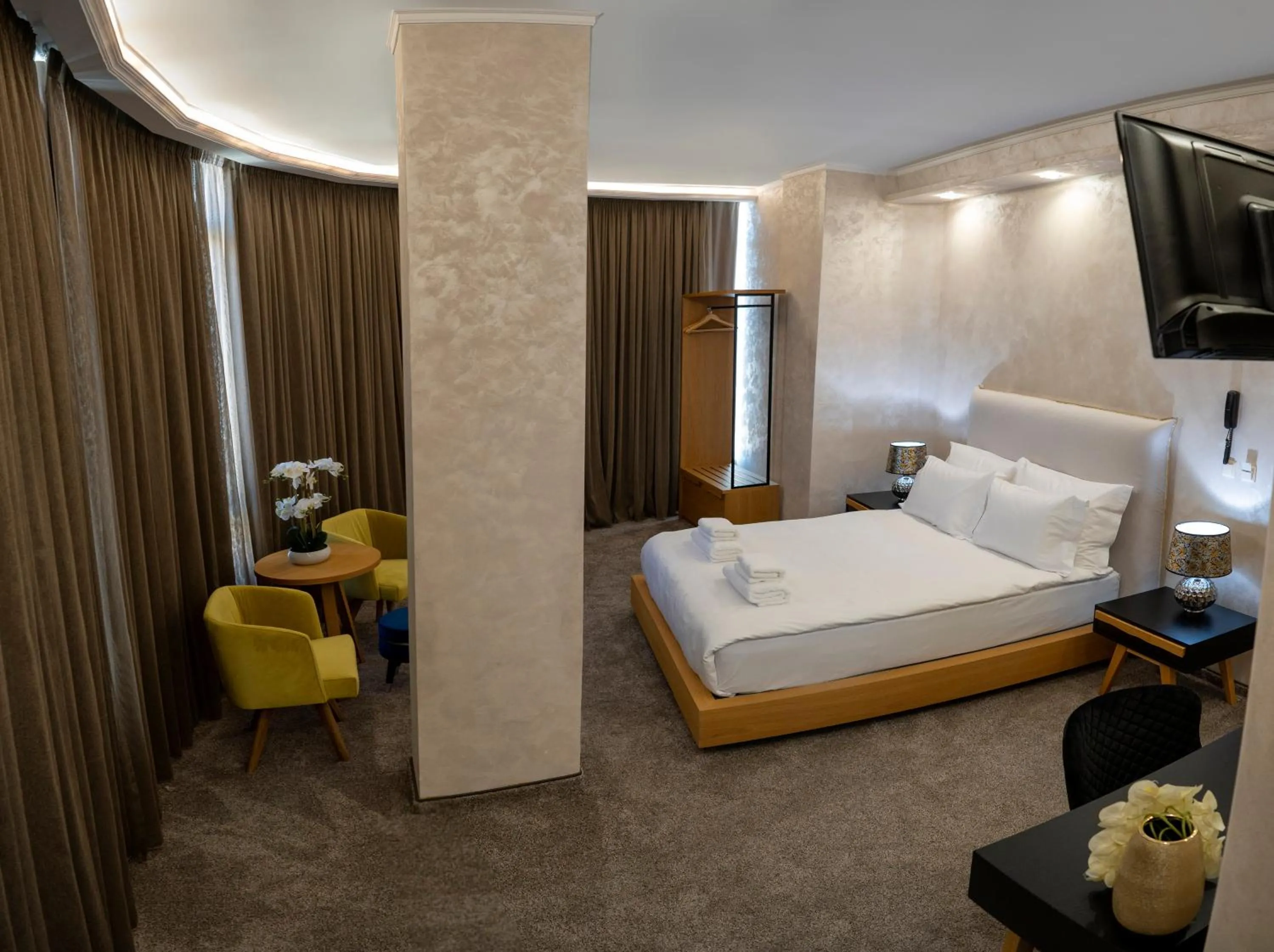 Photo of the whole room, Bed in Hotel CITY Petrich