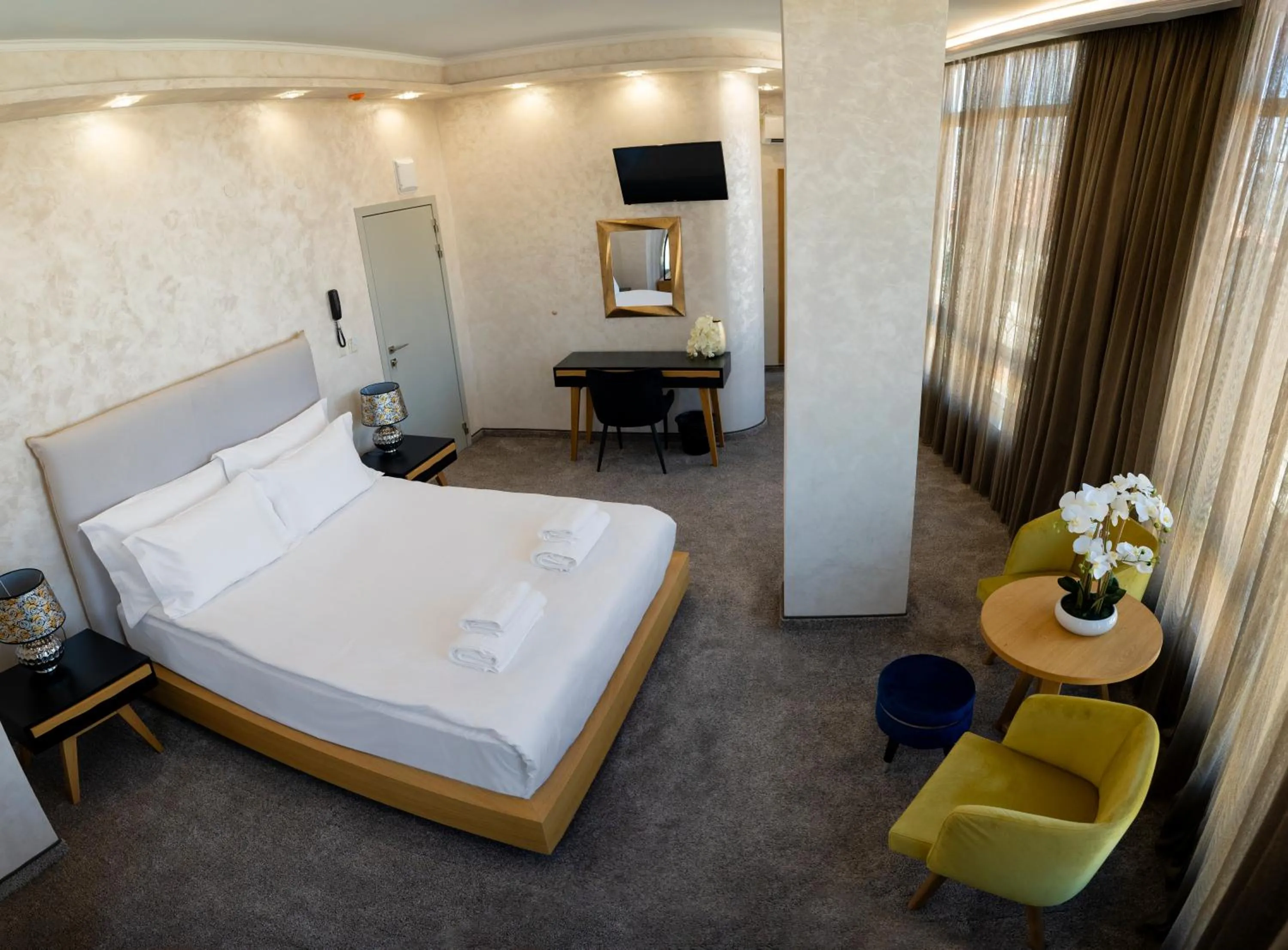 Photo of the whole room, Bed in Hotel CITY Petrich
