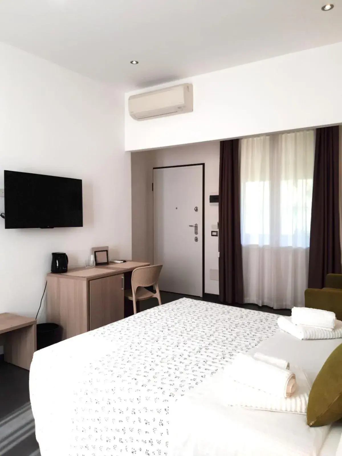 Superior Triple Room in RipamontiBnB Superior Triple Room in RipamontiBnB