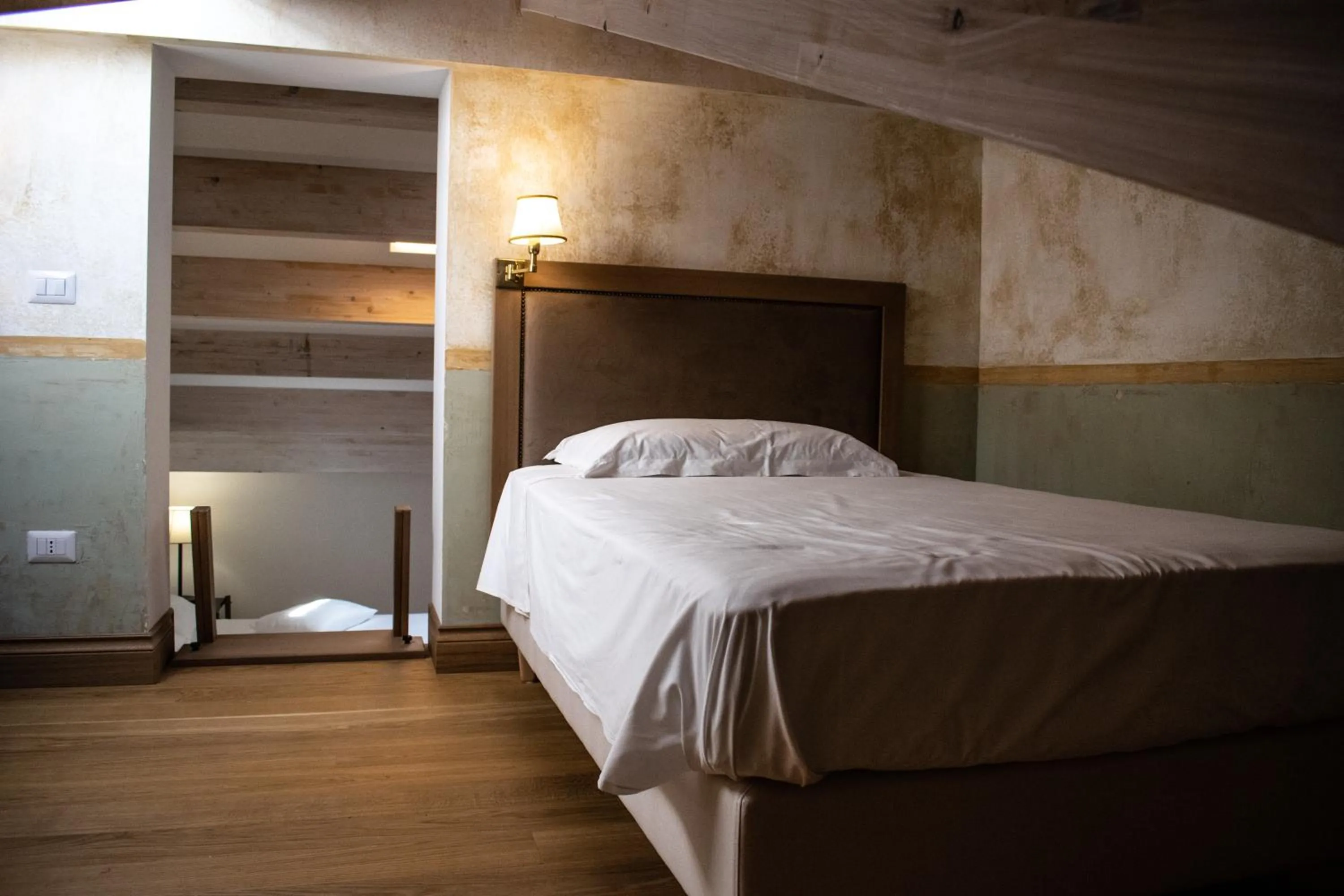 Photo of the whole room, Bed in RESIDENZA BALIOS