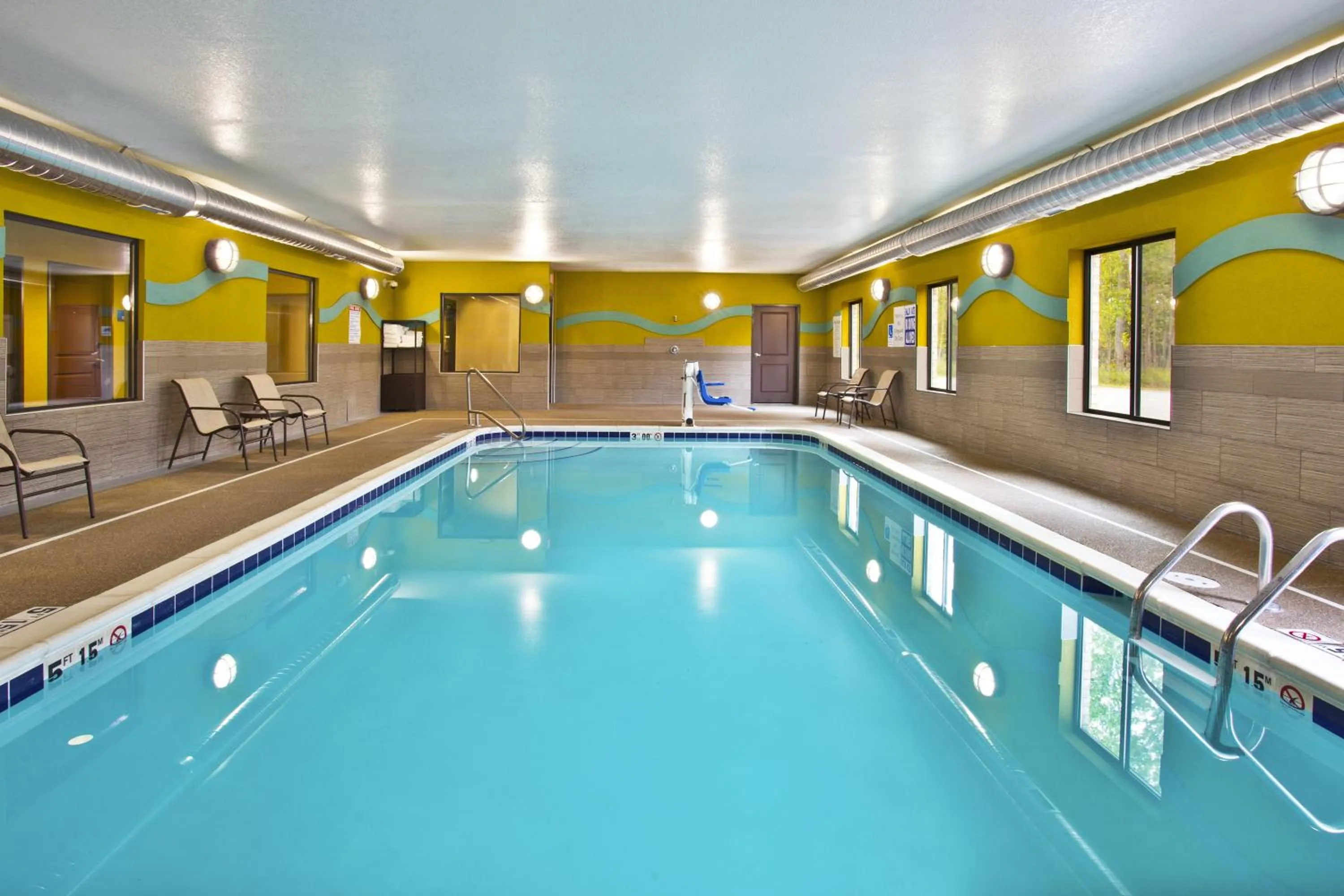 Swimming pool in Holiday Inn Express Hastings by IHG