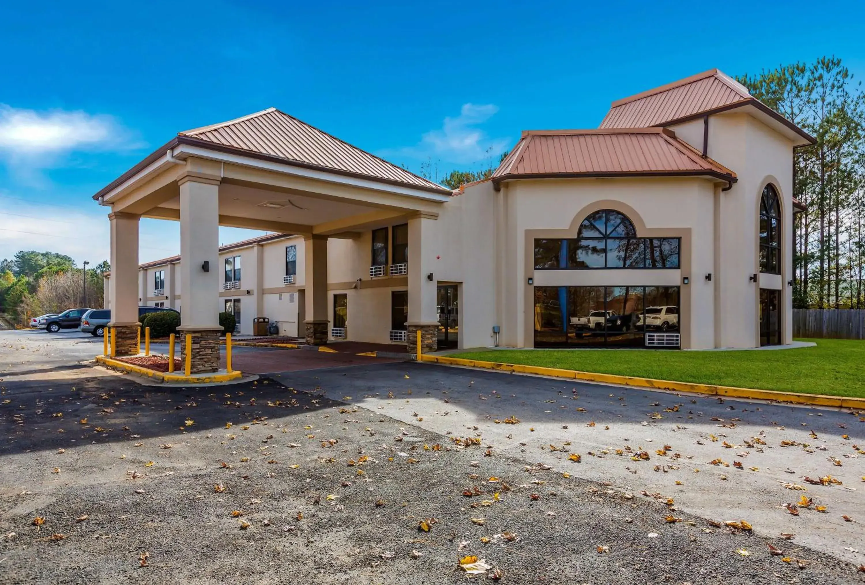 Property building in Motel 6-Suwanee, GA - Gwinnett Center Property building in Motel 6-Suwanee, GA - Gwinnett Center