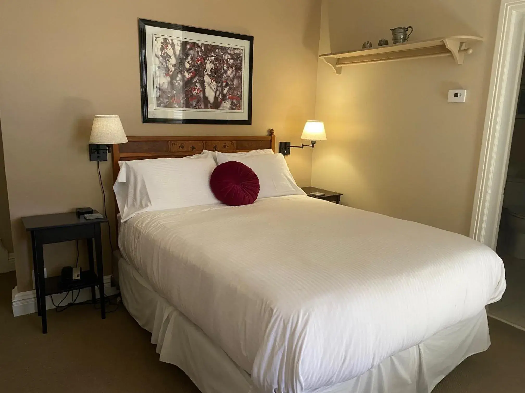 Bed in Inn at Occidental Bed in Inn at Occidental