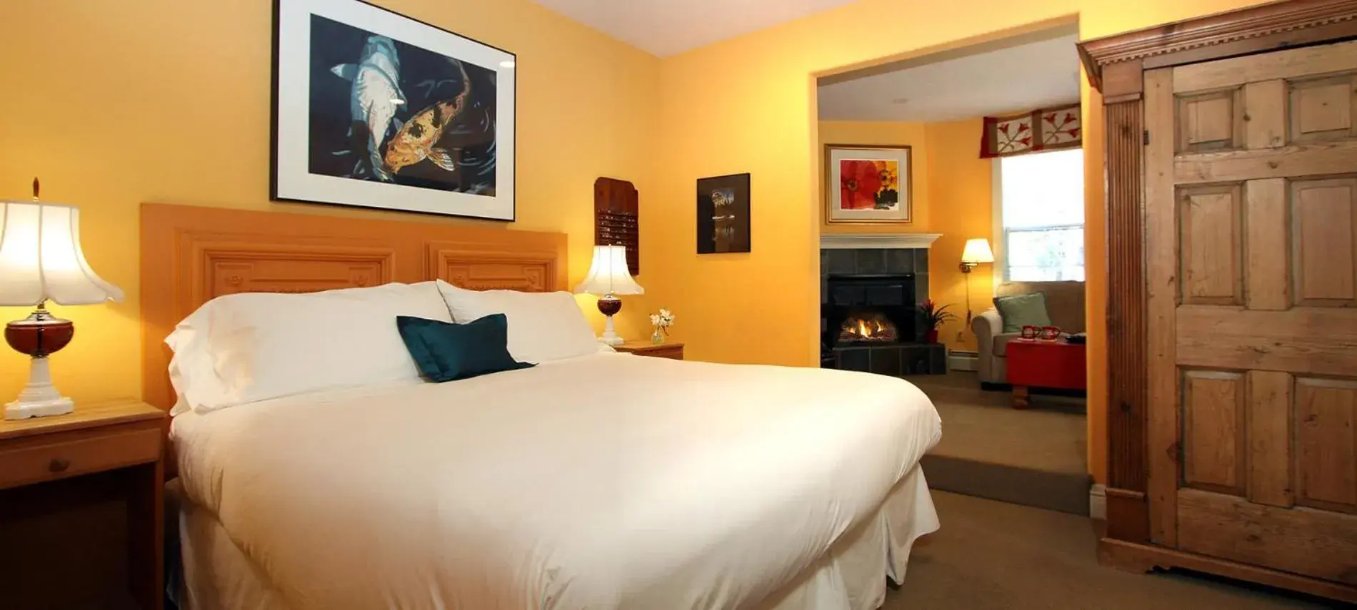 Bed in Inn at Occidental Bed in Inn at Occidental