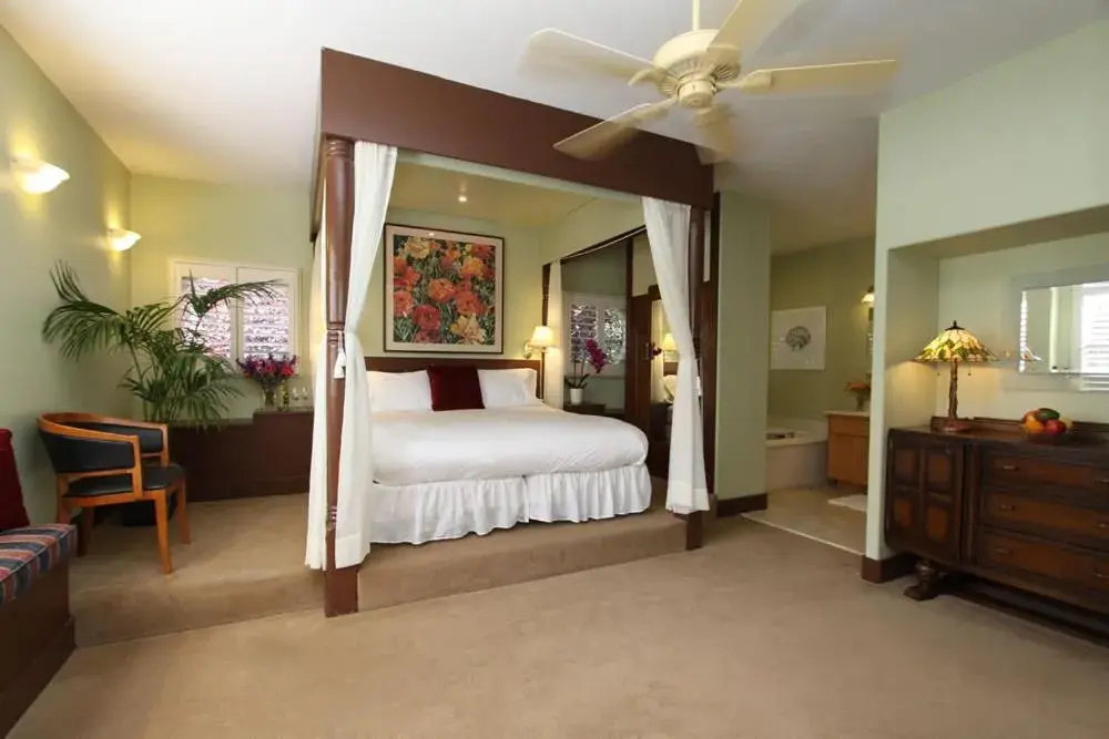 Bed in Inn at Occidental Bed in Inn at Occidental