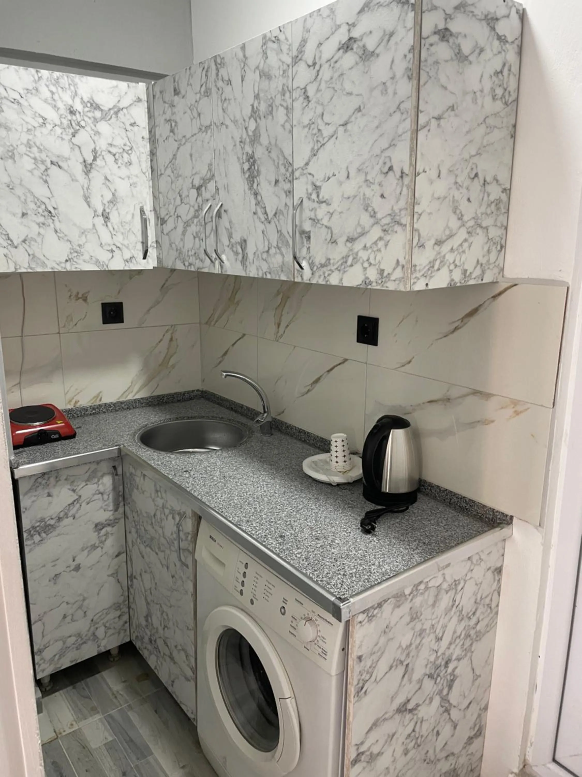 Coffee/tea facilities in ERSOY EGE APART OTEL