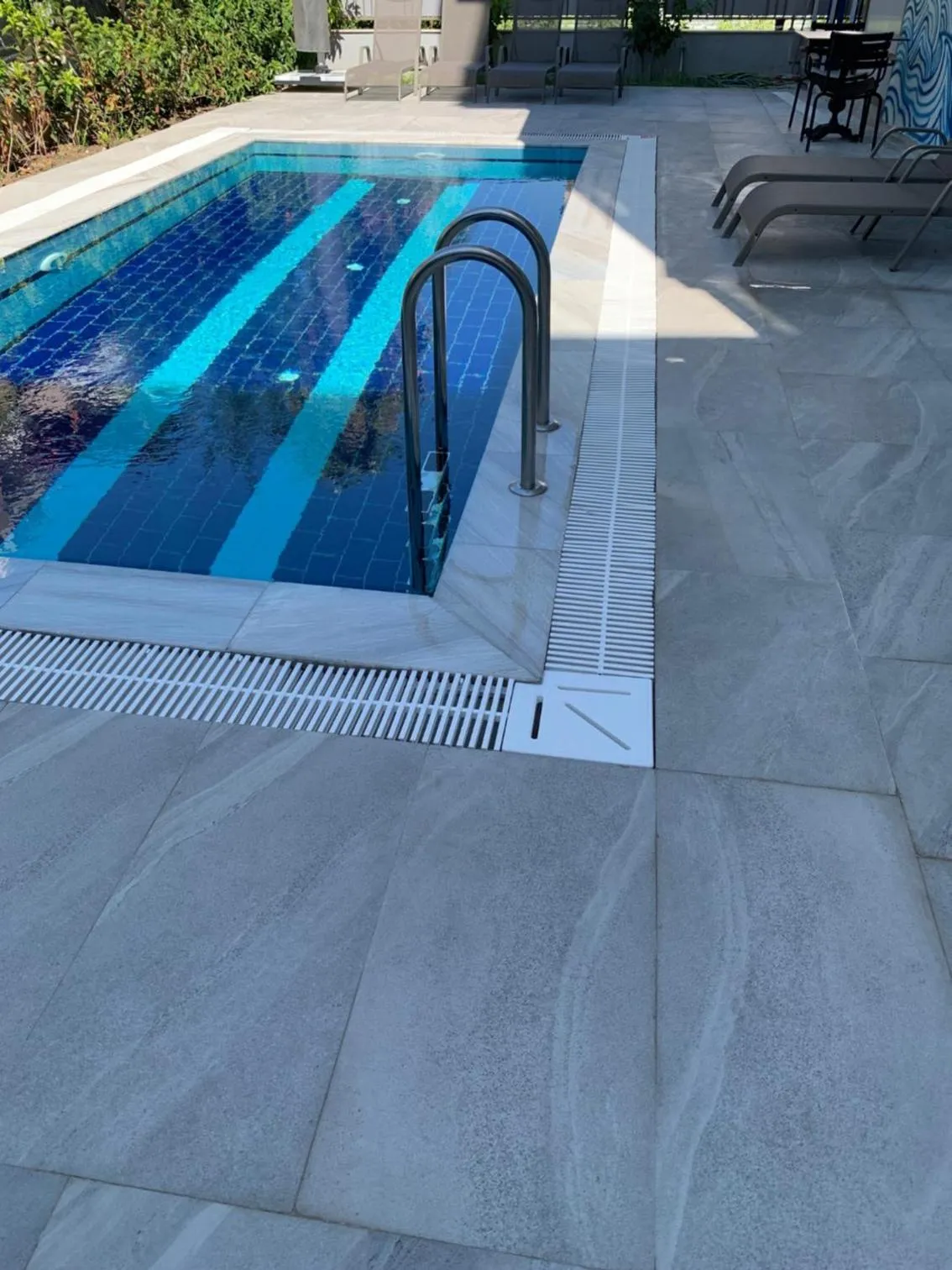 Swimming pool in Vega Suites