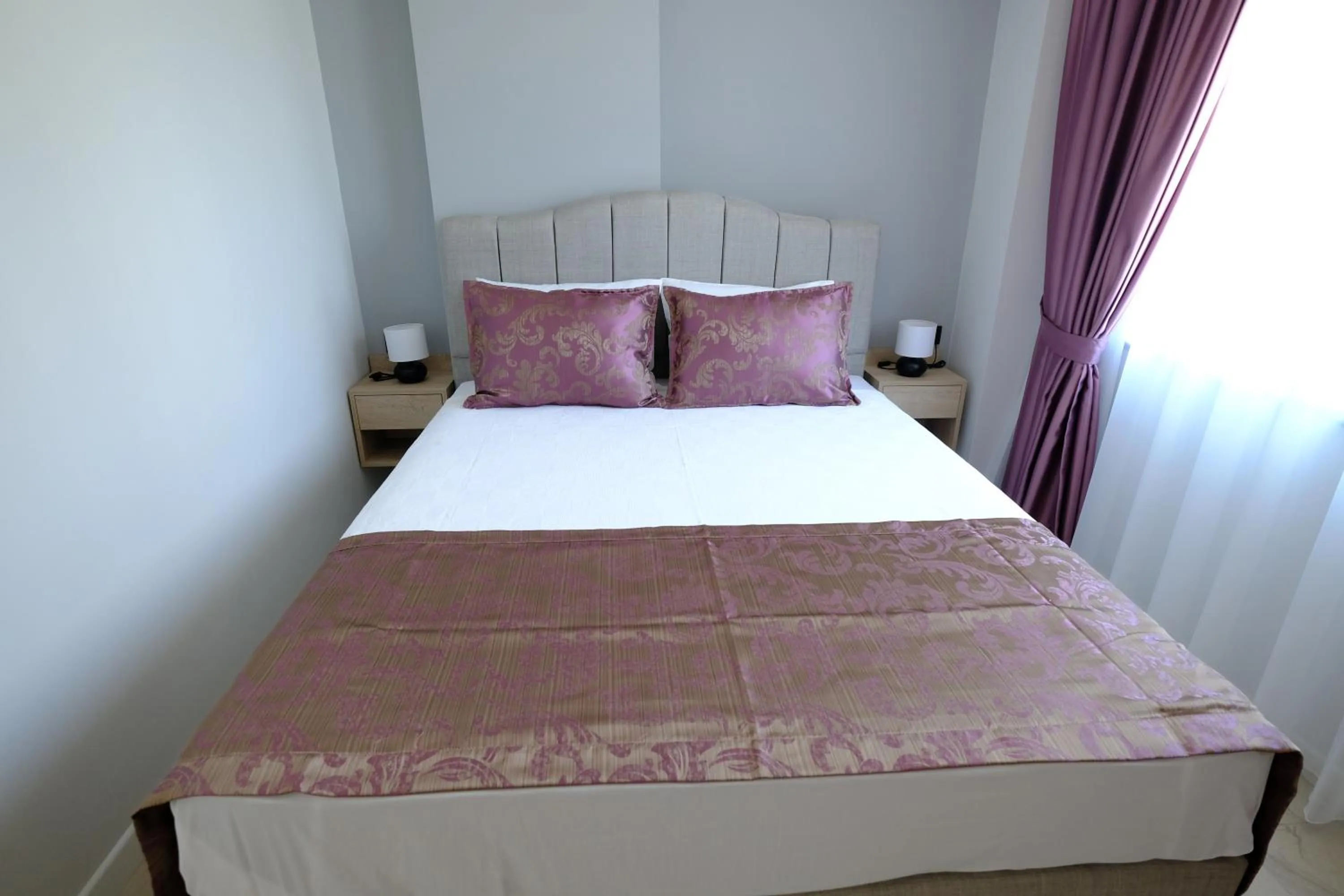 Bedroom, Bed in Vega Suites