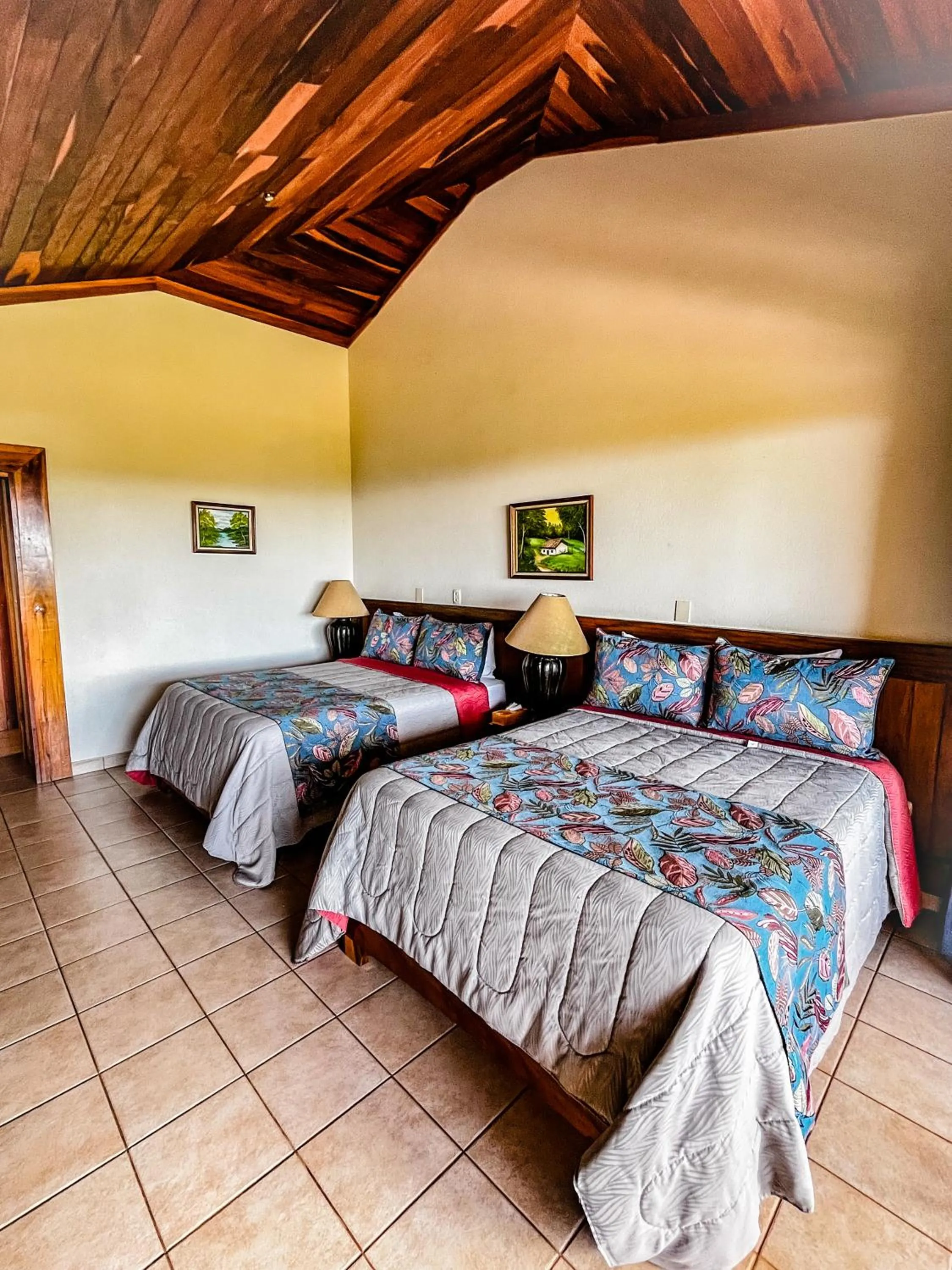 Bedroom, Bed in Hotel Montaña Monteverde