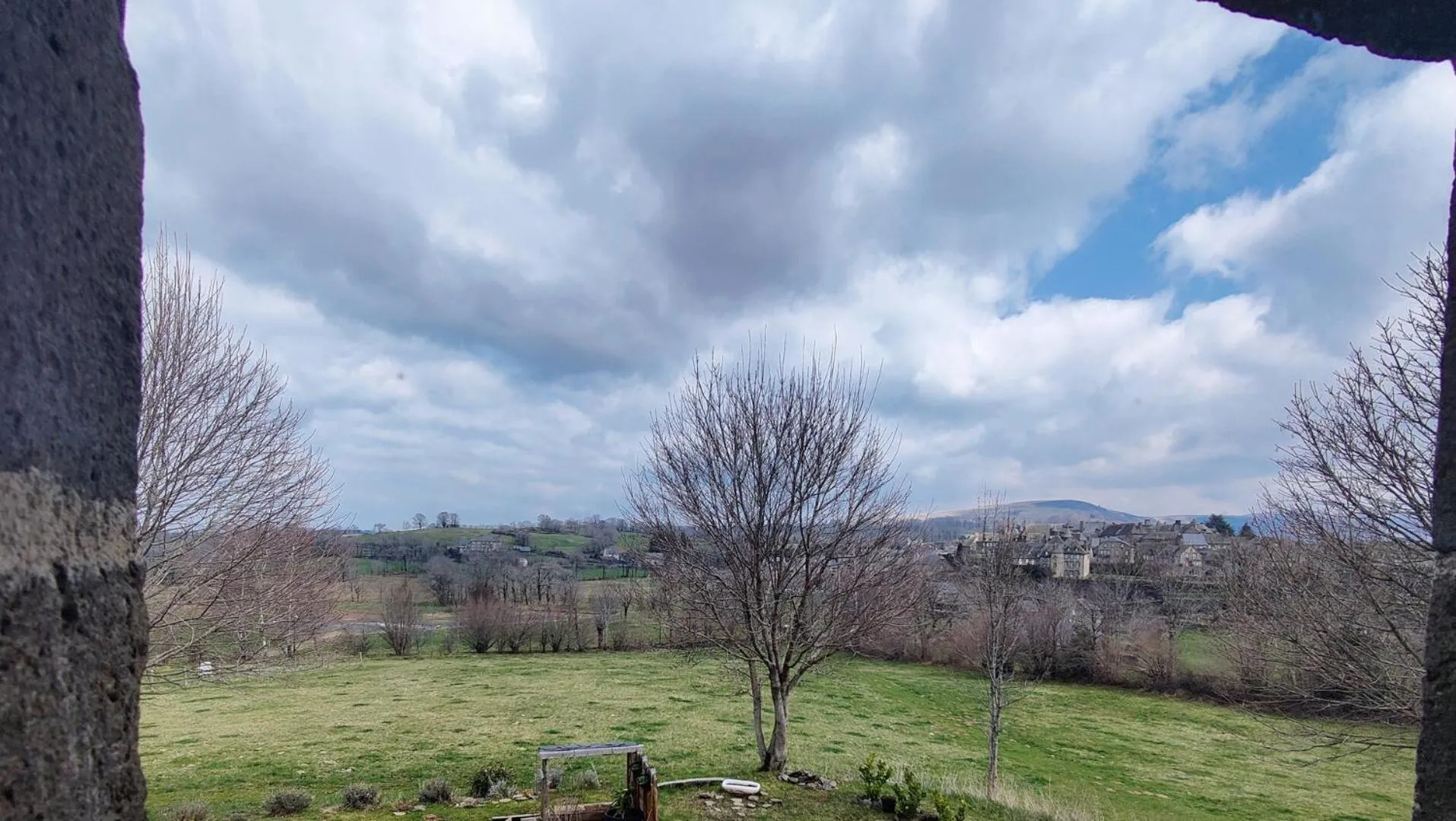 City view in Maison d'Hôtes La Grange