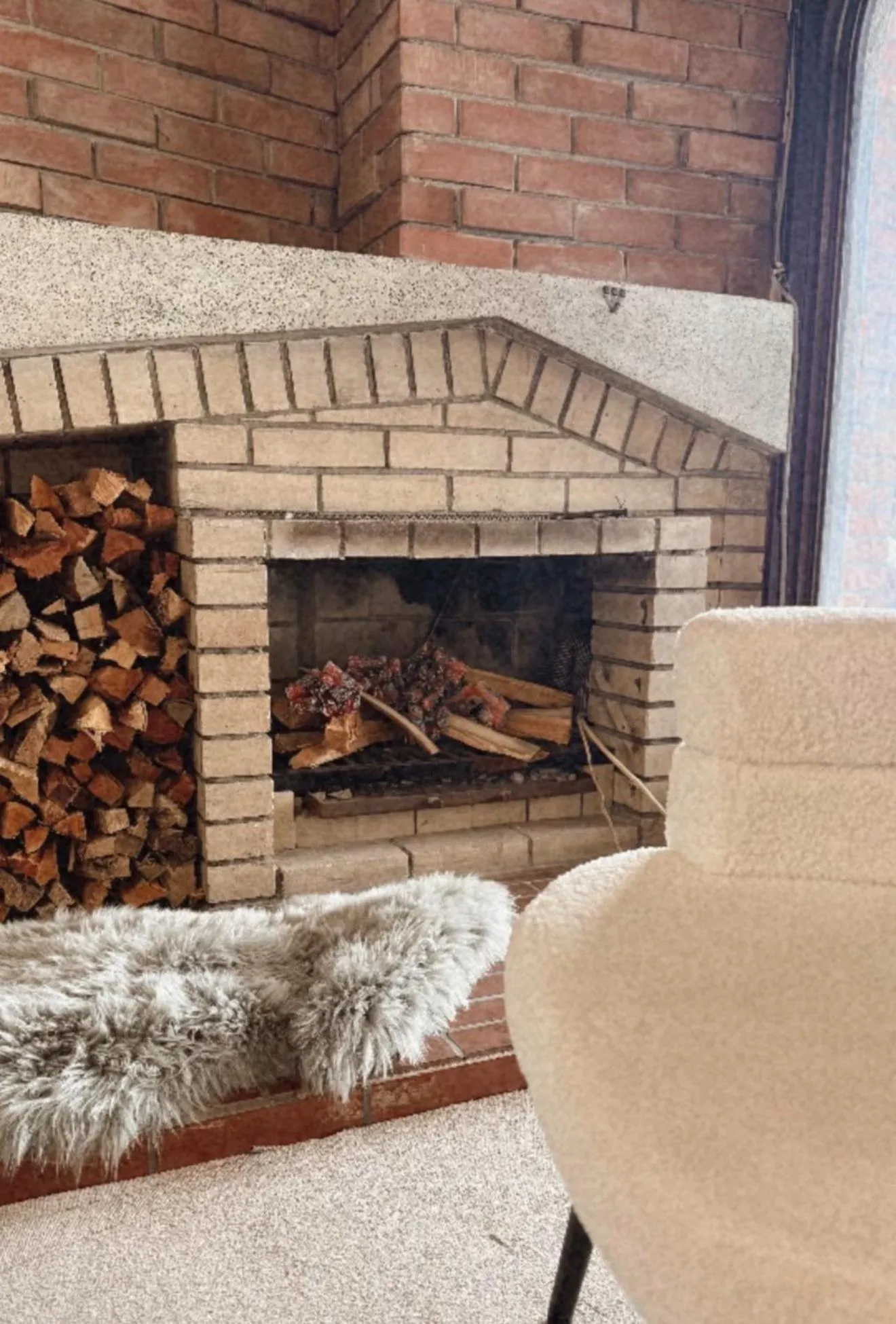 Living room in Yuzawa Hotel New Fukudaya-ski in ski out