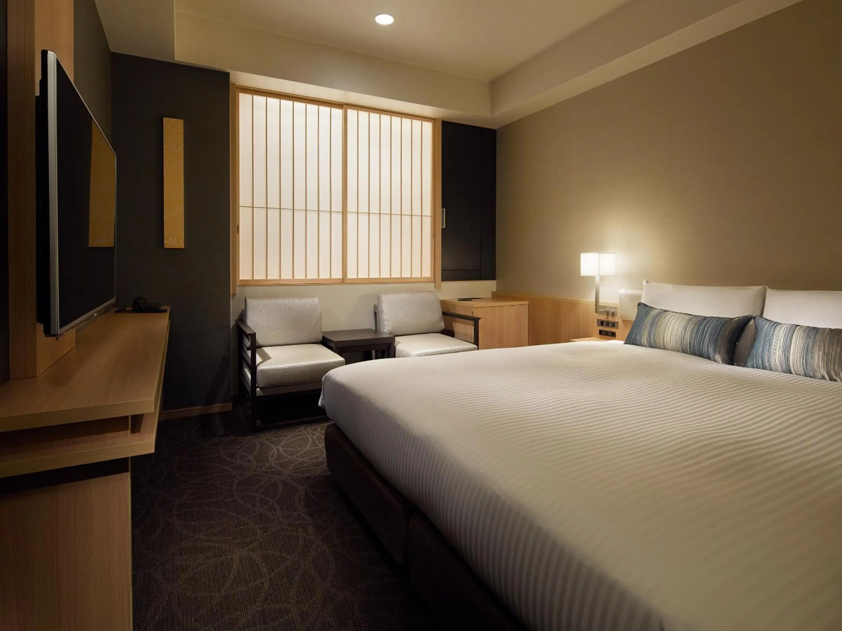 Photo of the whole room, Bed in Mitsui Garden Hotel Kyoto Shinmachi Bettei