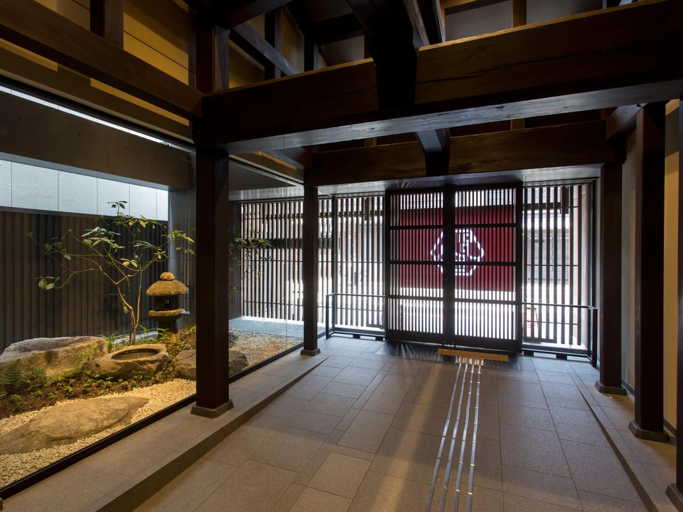 Lobby or reception in Mitsui Garden Hotel Kyoto Shinmachi Bettei
