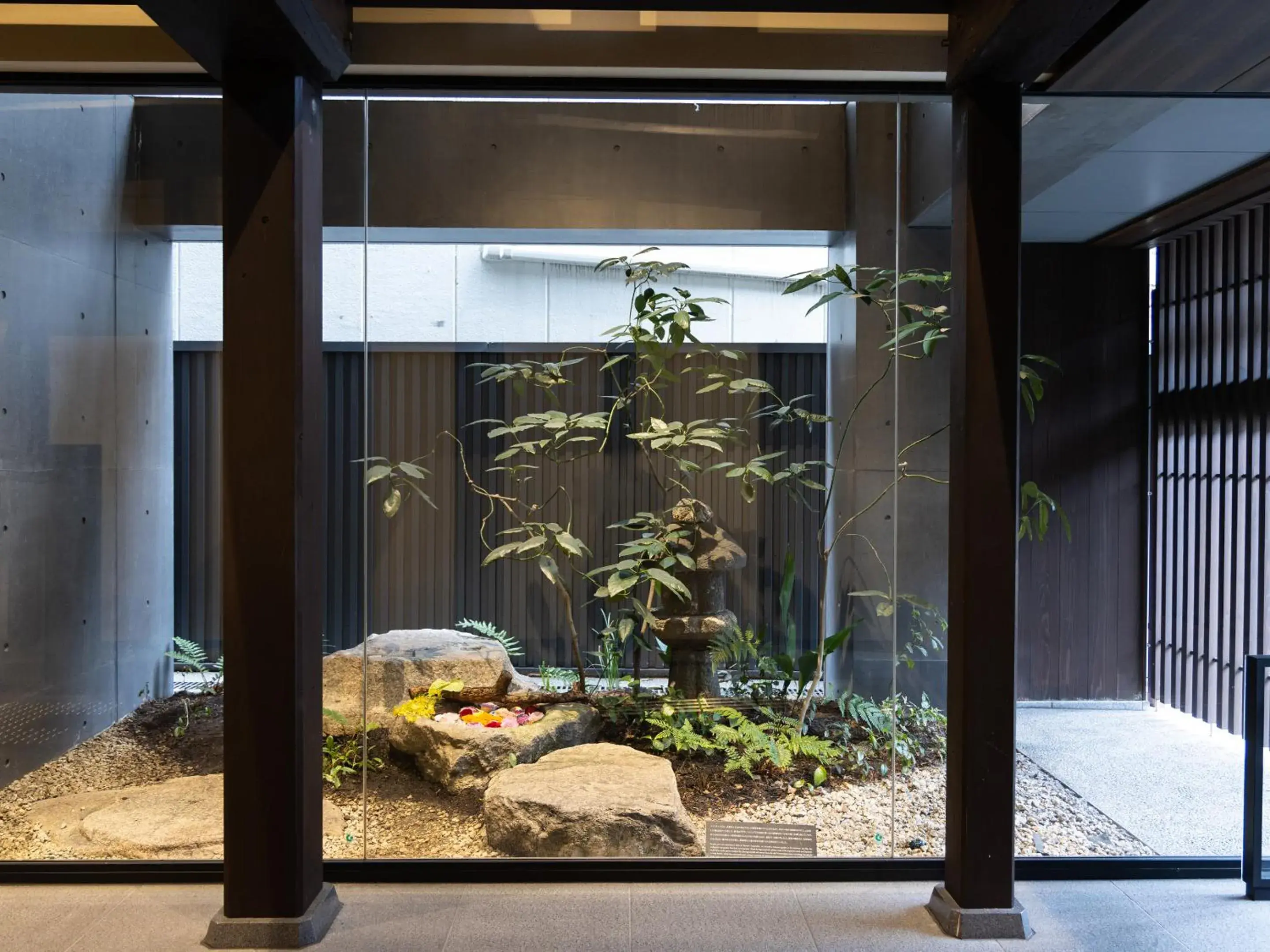 Lobby or reception in Mitsui Garden Hotel Kyoto Shinmachi Bettei Lobby or reception in Mitsui Garden Hotel Kyoto Shinmachi Bettei