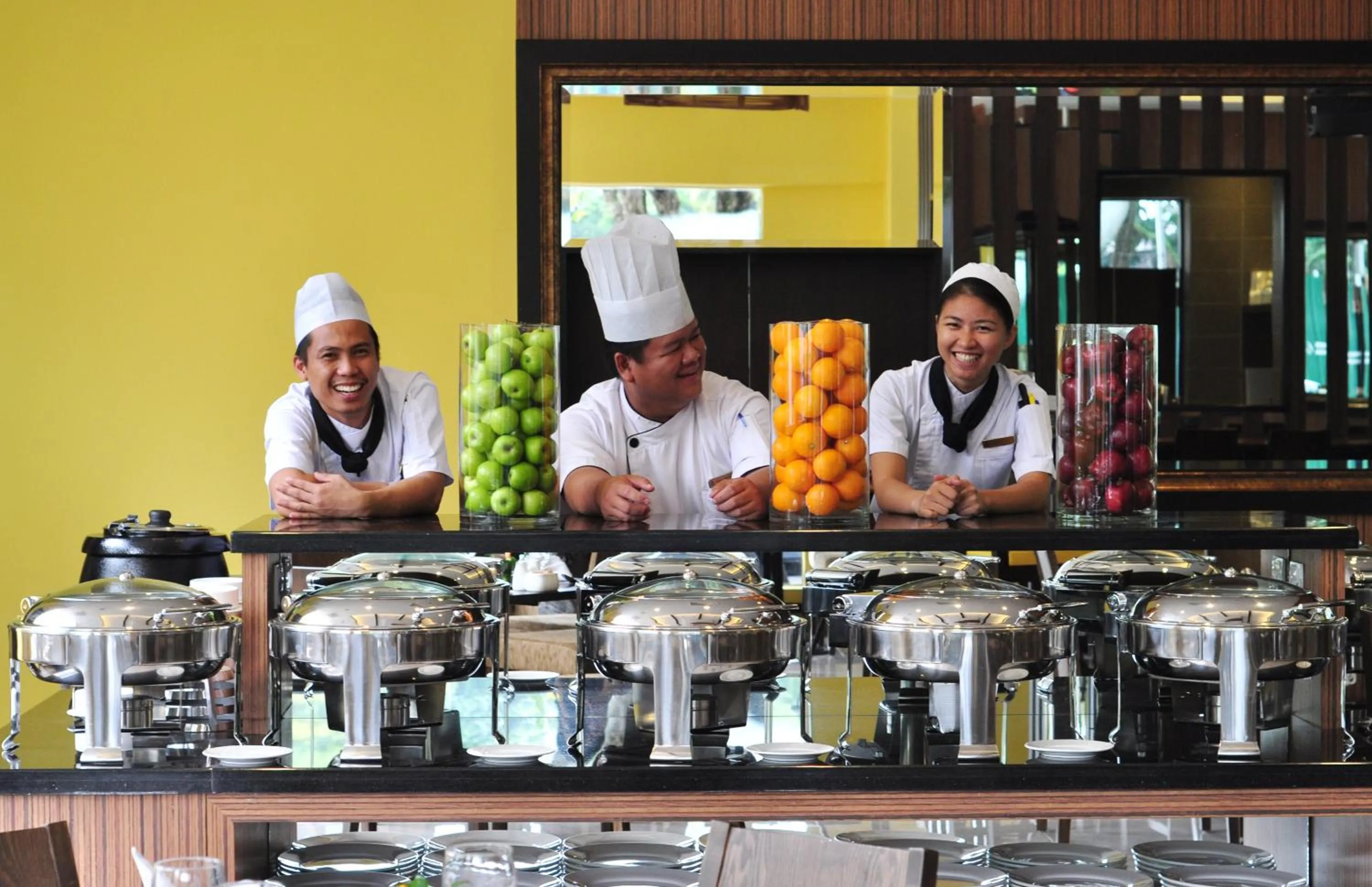 Restaurant/places to eat in Dreamtel Kota Kinabalu