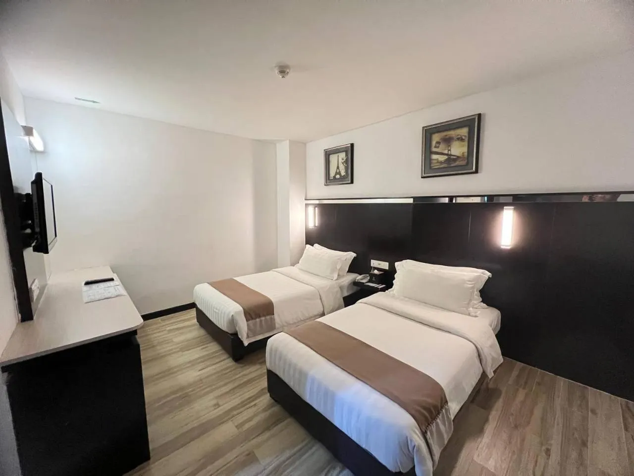 Bed in Dreamtel Kota Kinabalu