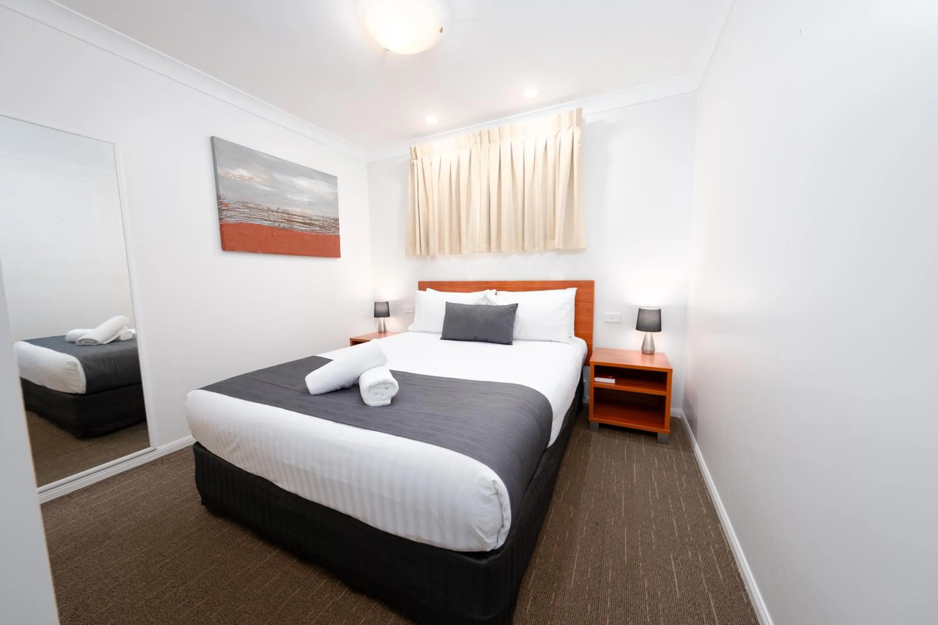 Bed in Best Western Tuscany on Tor Motor Inn