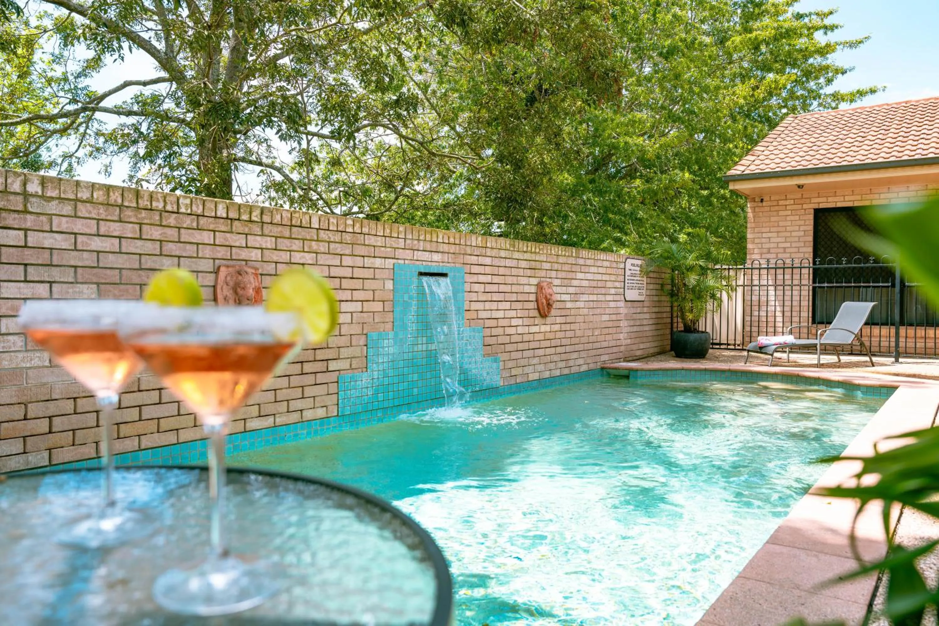 Property building in Best Western Tuscany on Tor Motor Inn