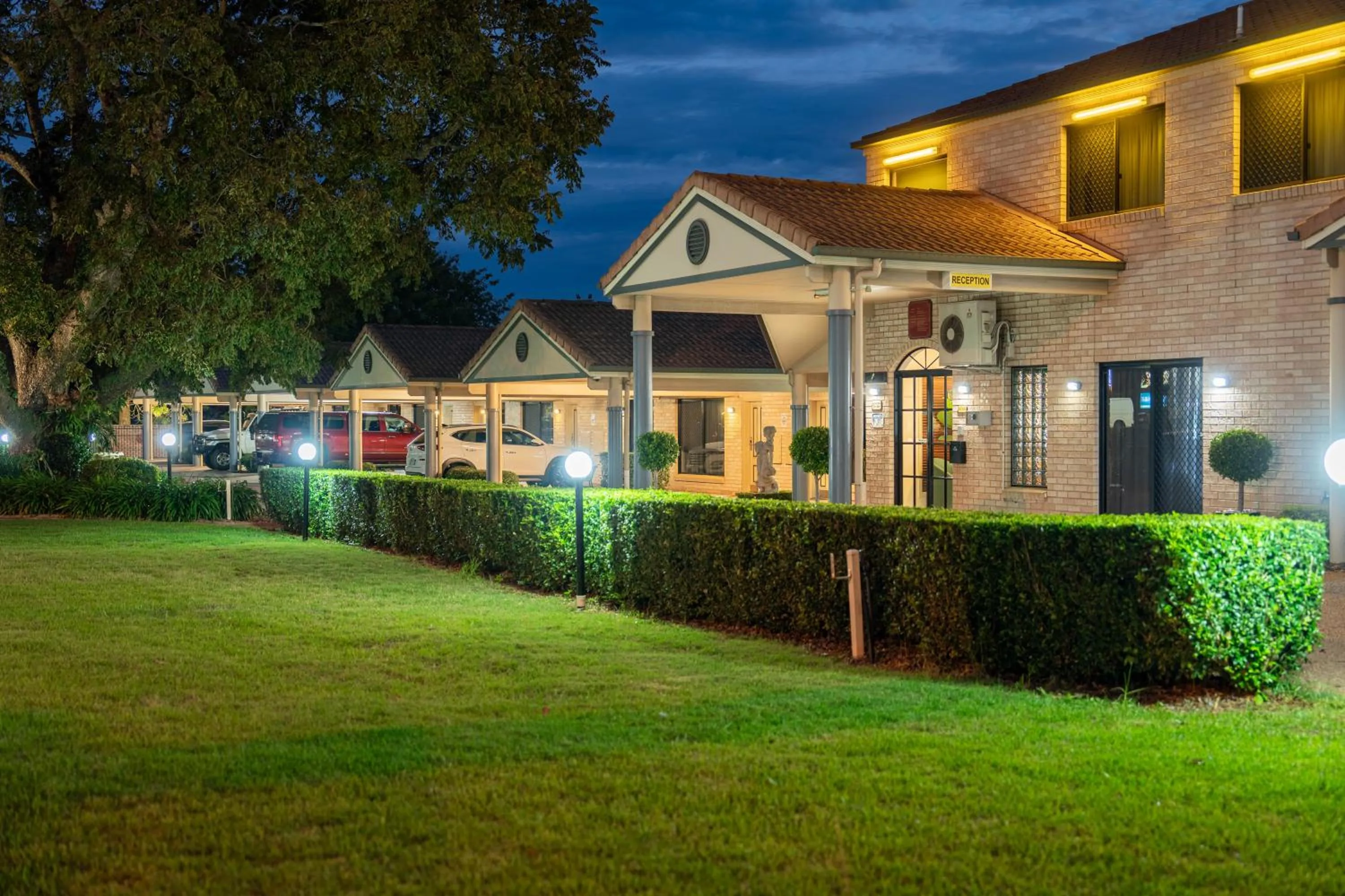 Property building in Best Western Tuscany on Tor Motor Inn