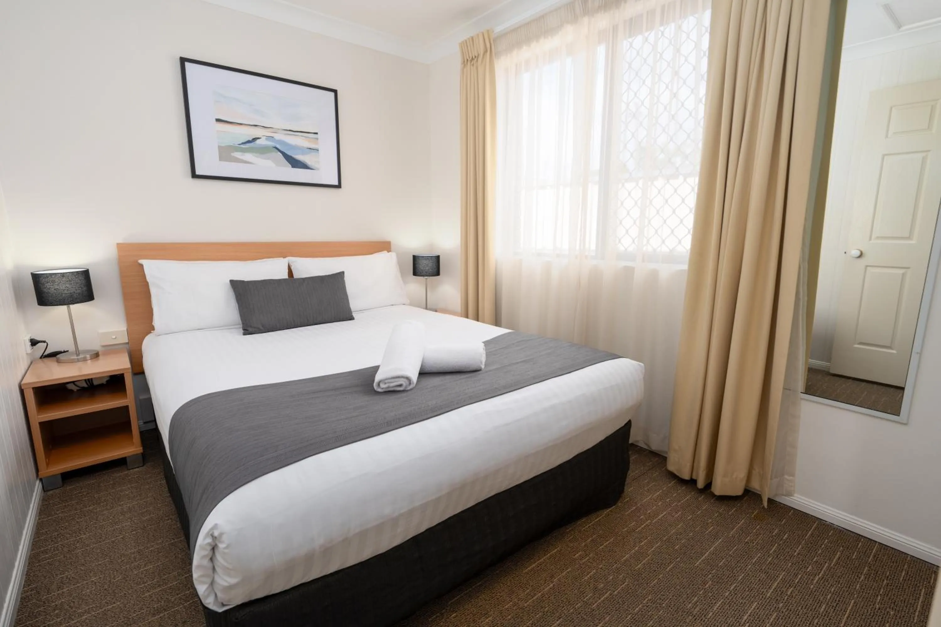 Bed in Best Western Tuscany on Tor Motor Inn