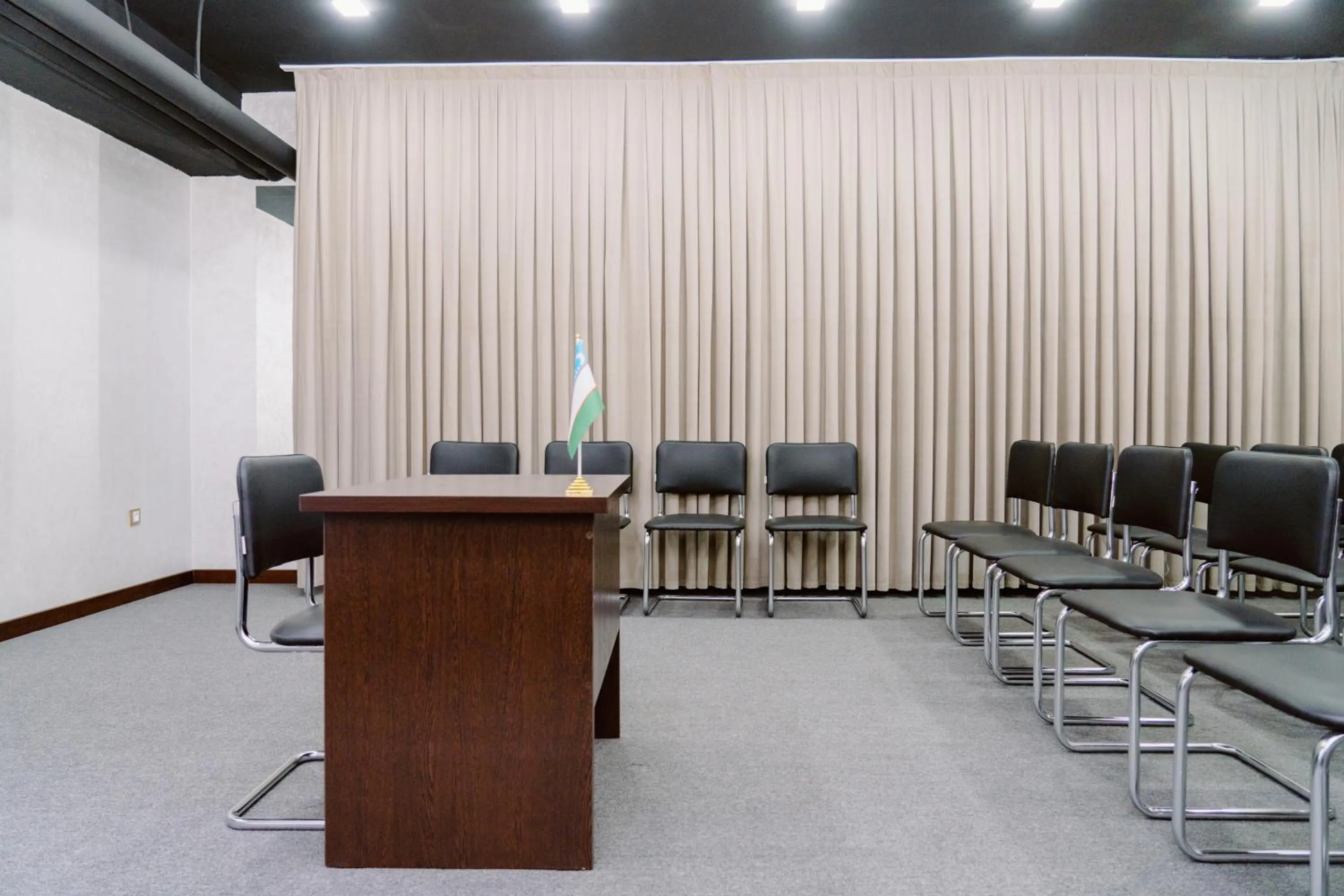 Meeting/conference room in PGA Hotel Free Shuttle to Airport