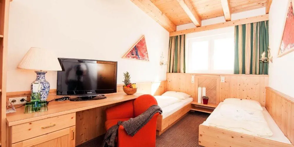 Bedroom, Bed in Mooshaus Winterresort