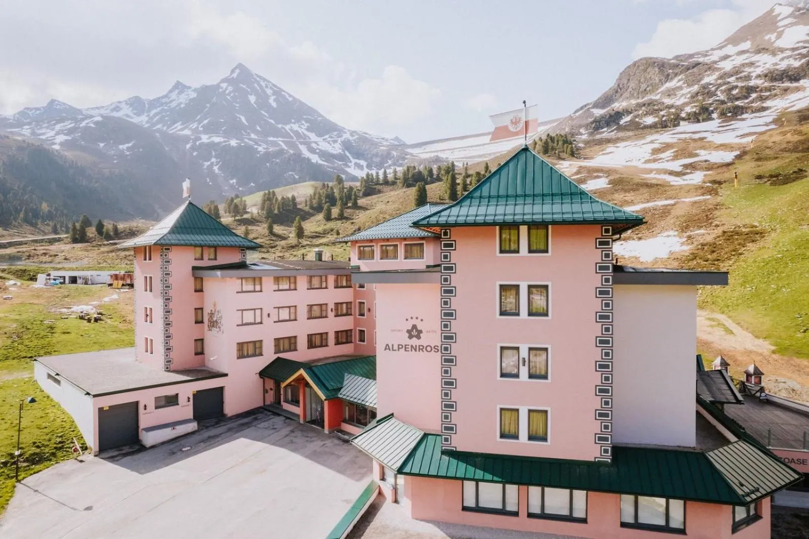 Property building in Hotel Alpenrose aktiv & sport