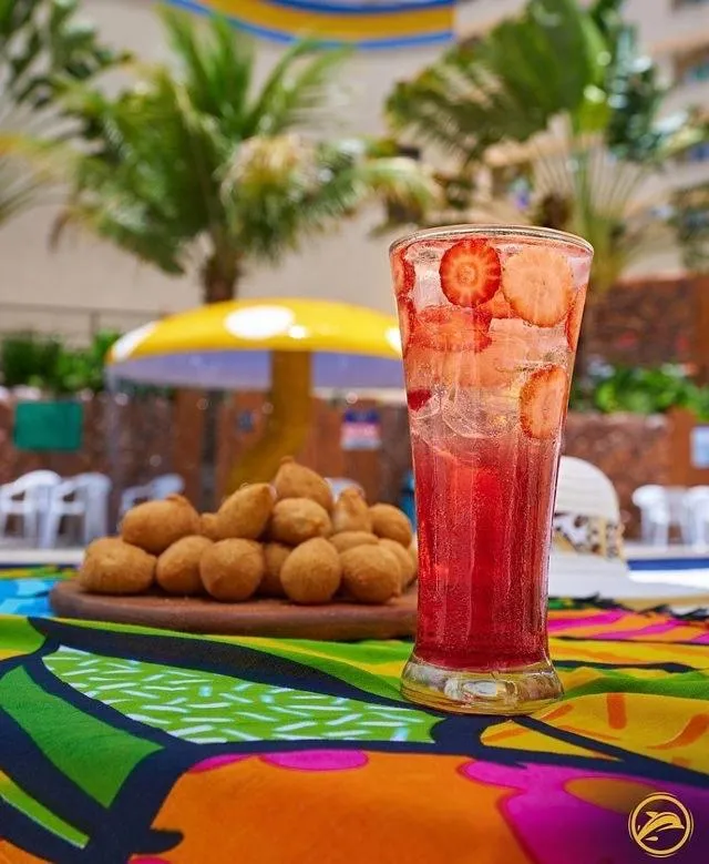 Hotel Golden Dolphin piscinas termais 24h