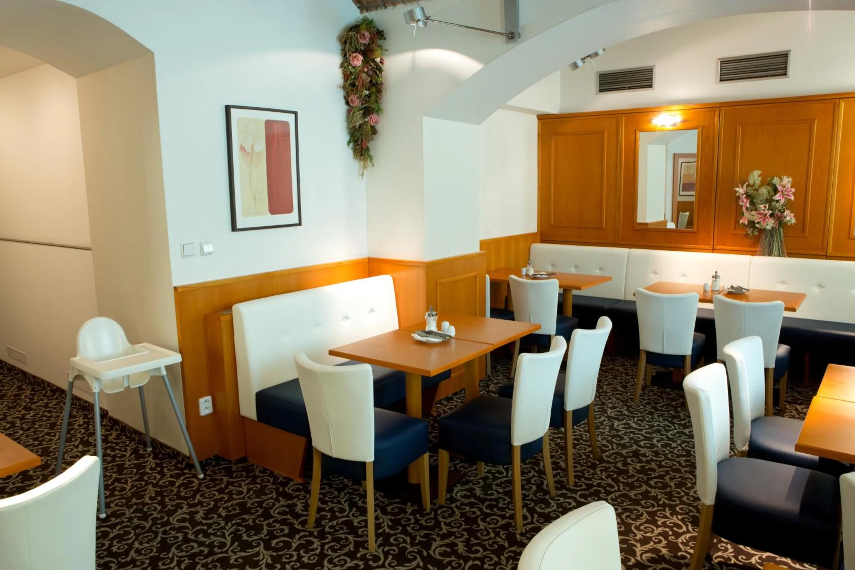 Breakfast in Máchova