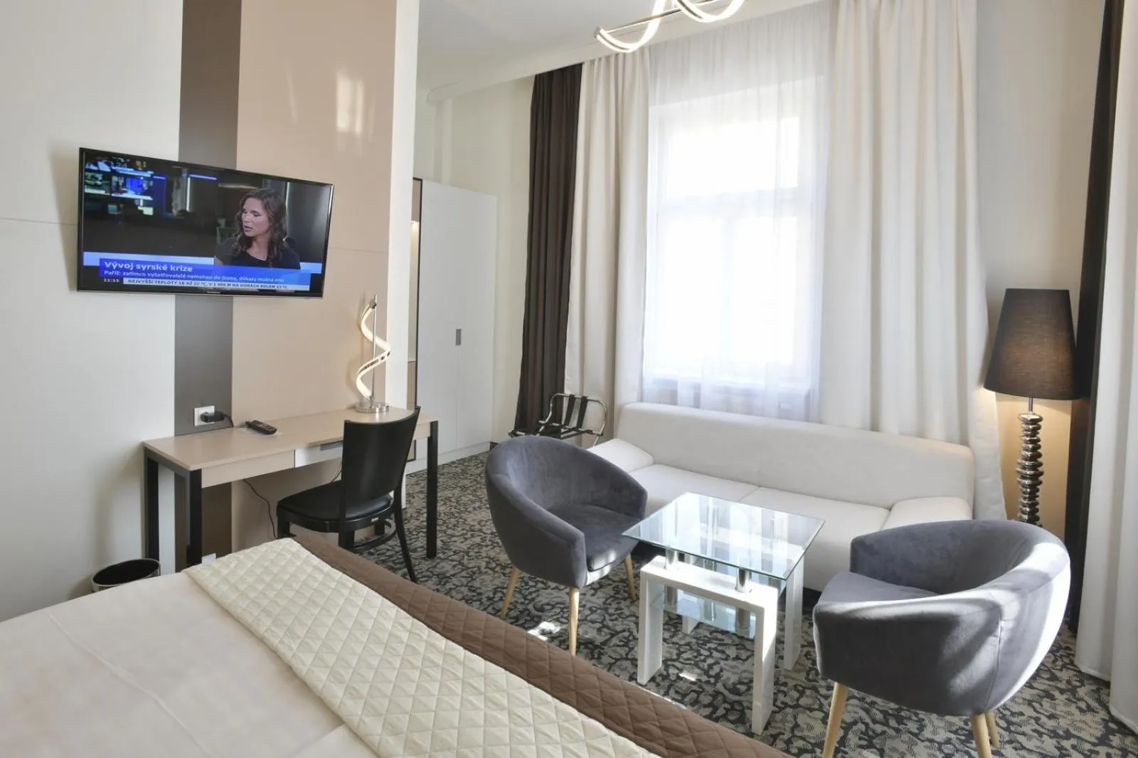 Seating area, Bed in Máchova