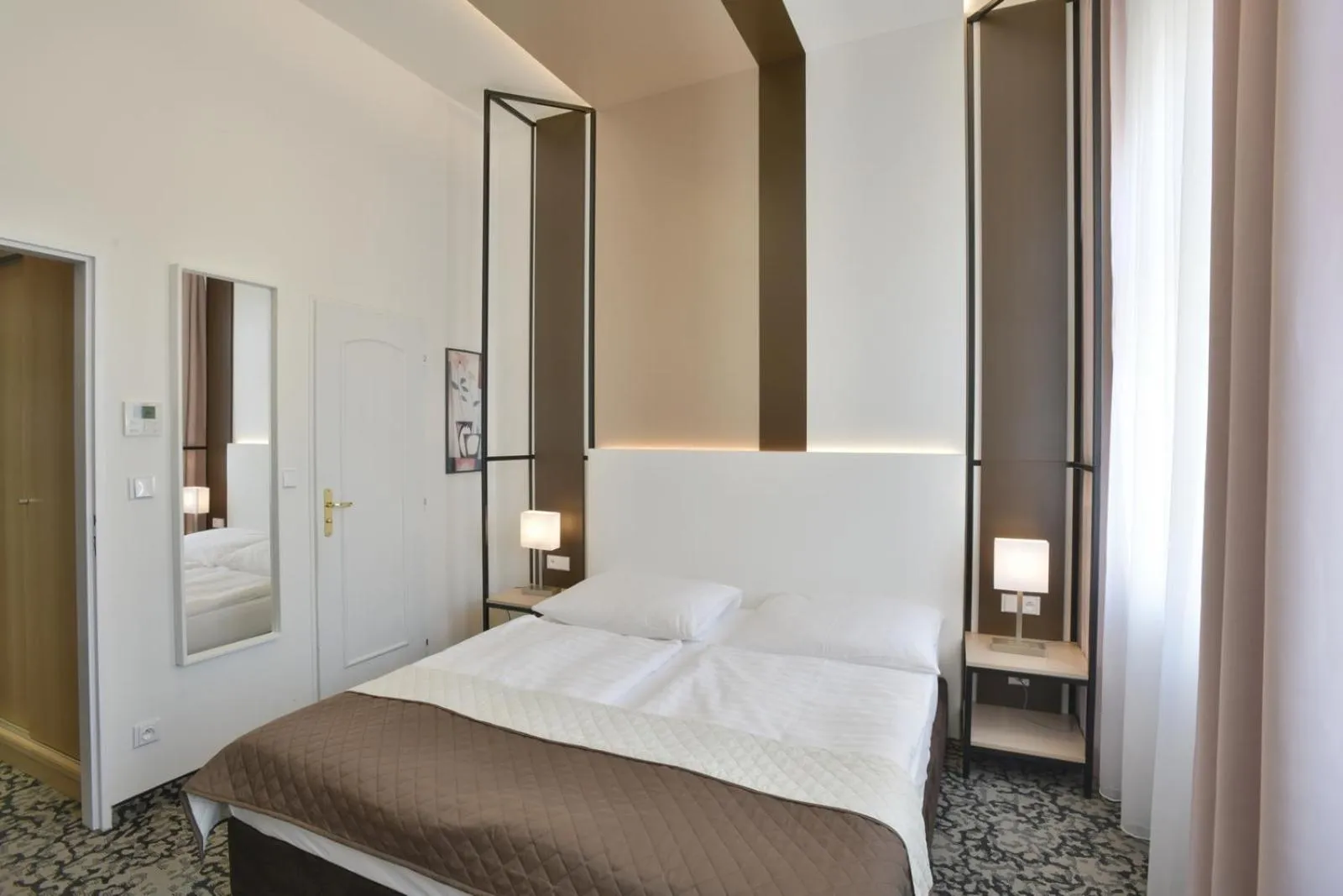 Bedroom, Bed in Máchova