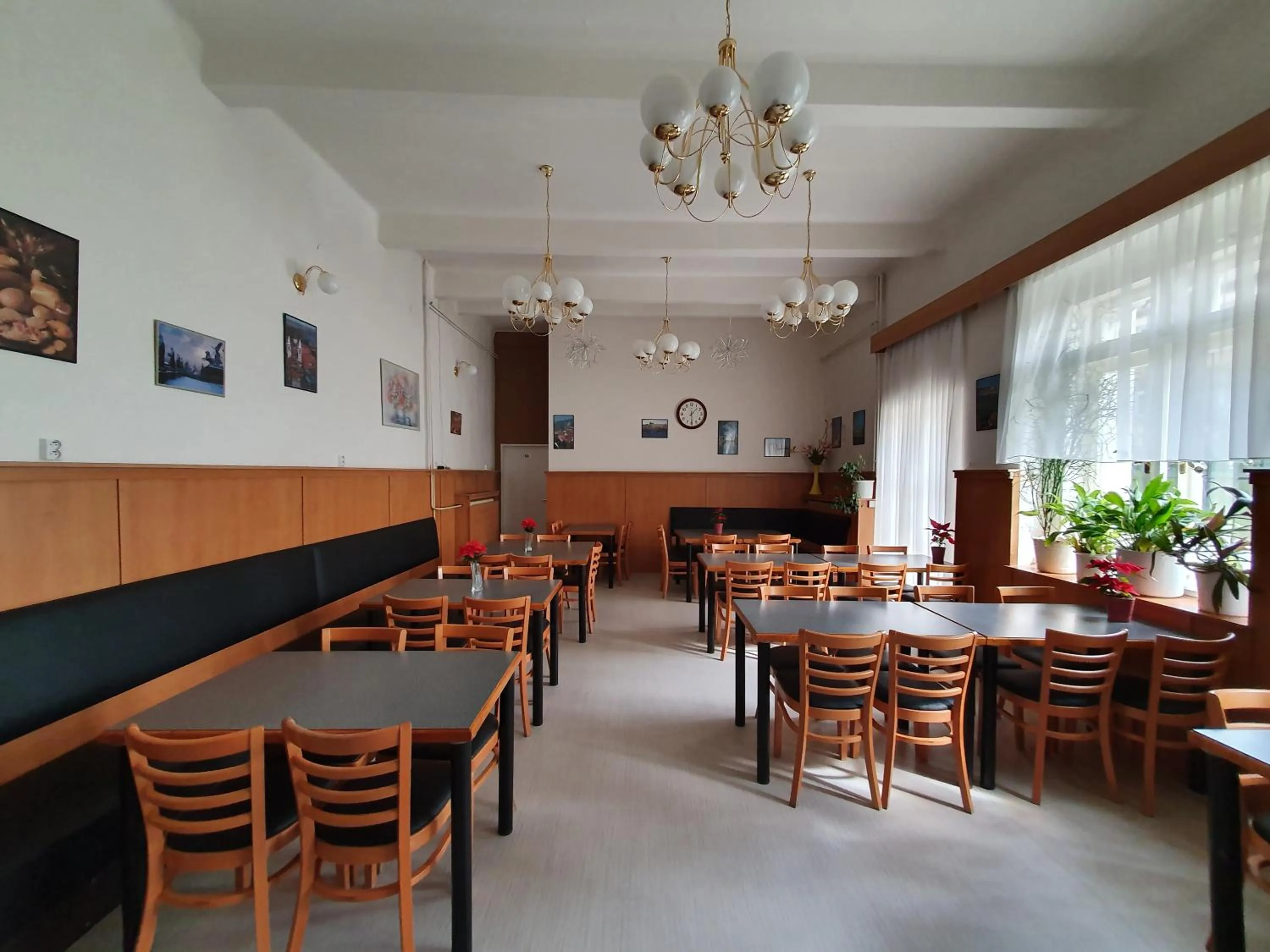 Restaurant/places to eat in Pension Jana - Domov Mládeže