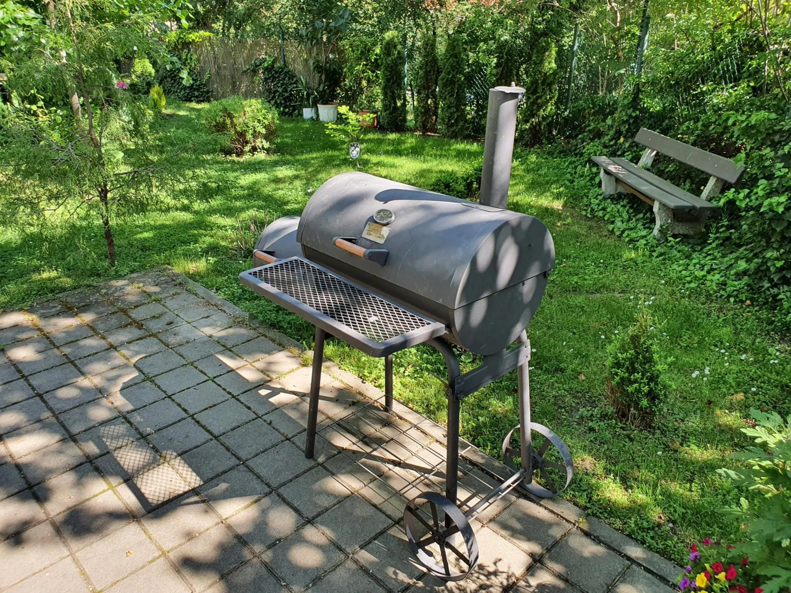 BBQ facilities in Pension Jana - Domov Mládeže