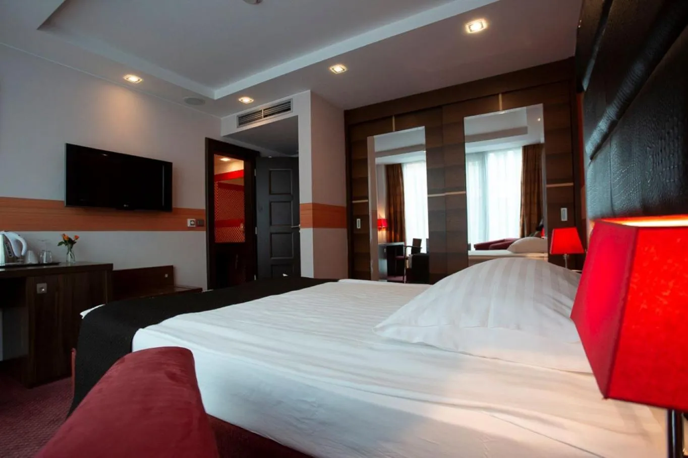 TV and multimedia, Bed in Art Hotel William