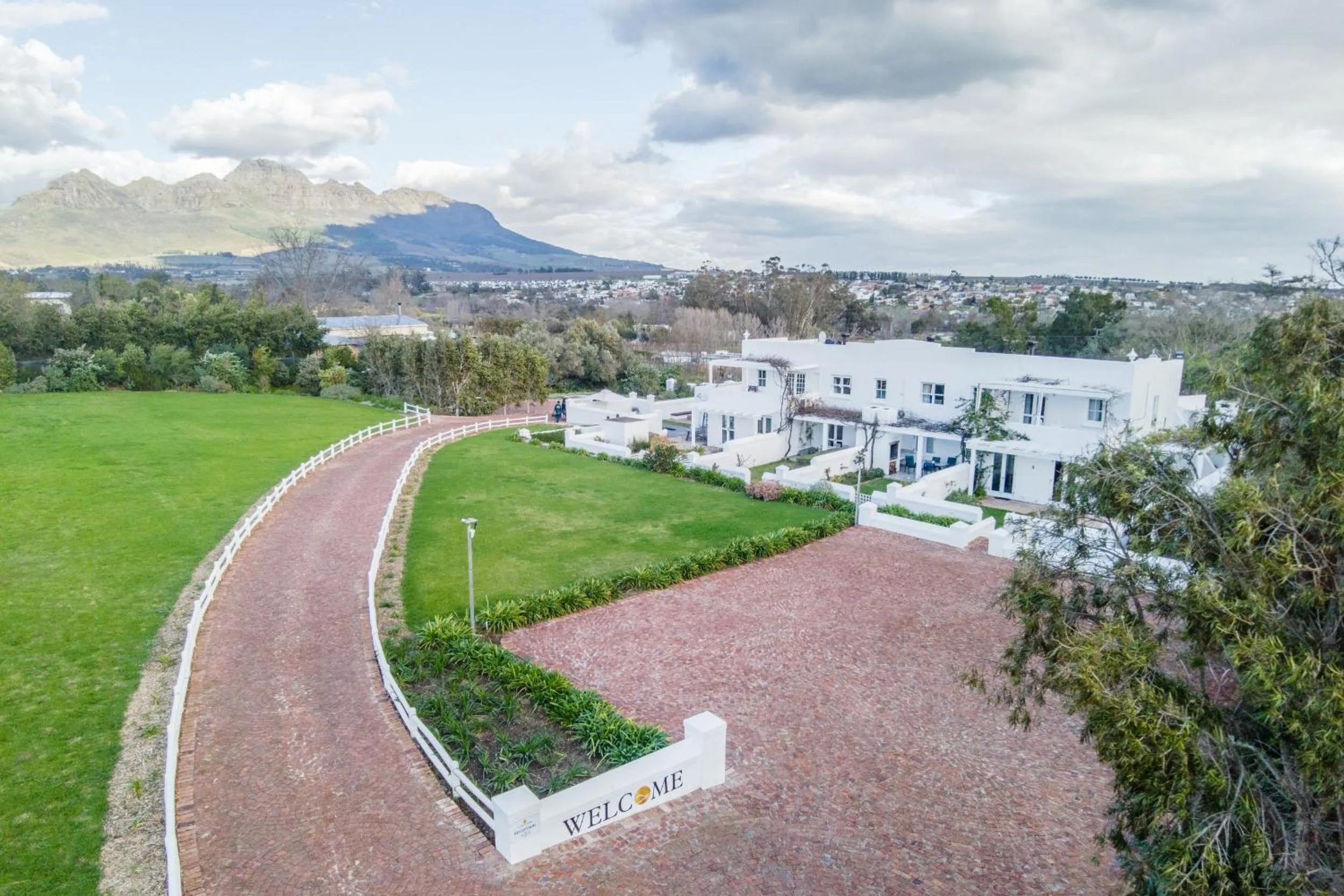 Property building in Sunset Farm Stellenbosch