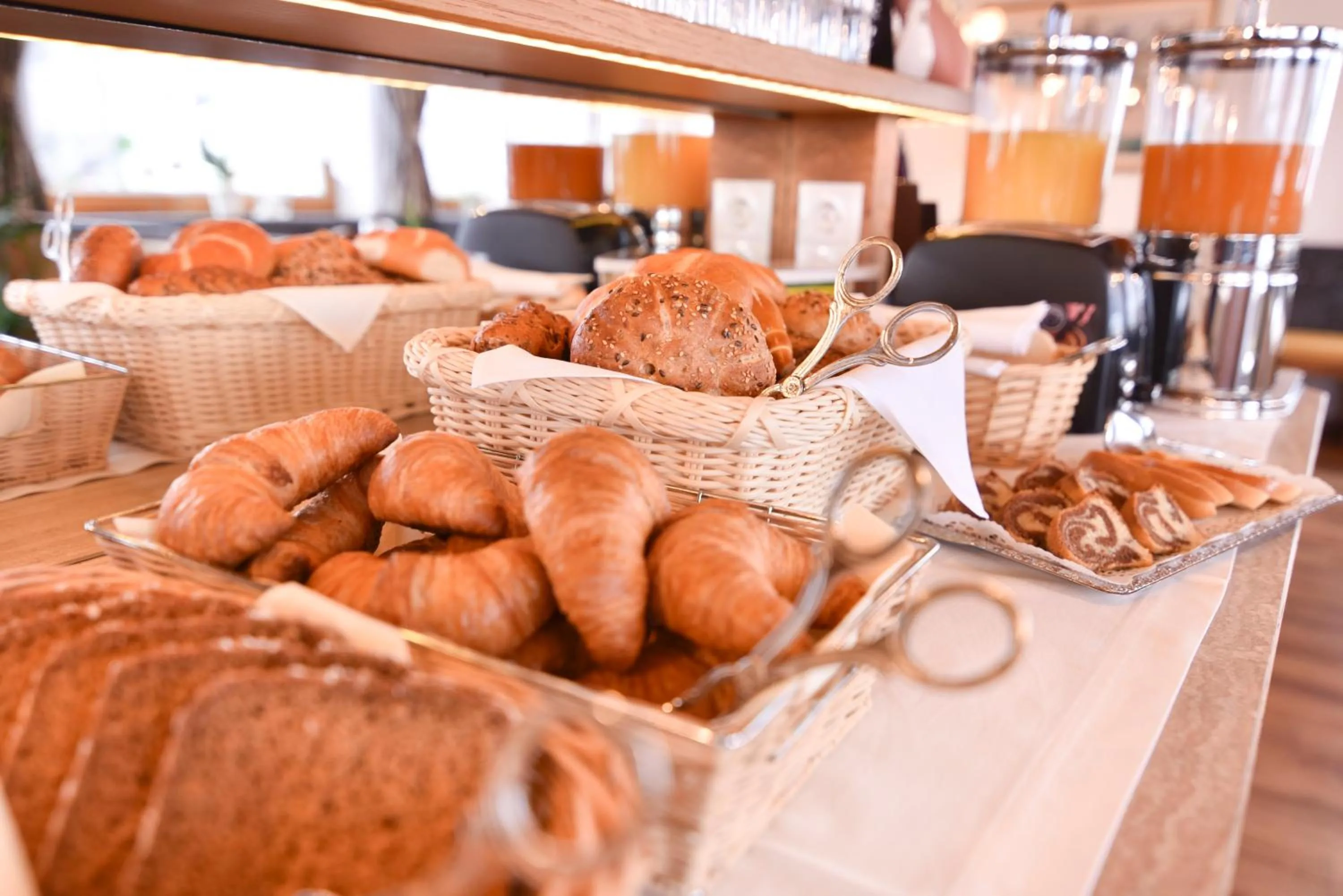 Breakfast in Hotel Garni Helvetia