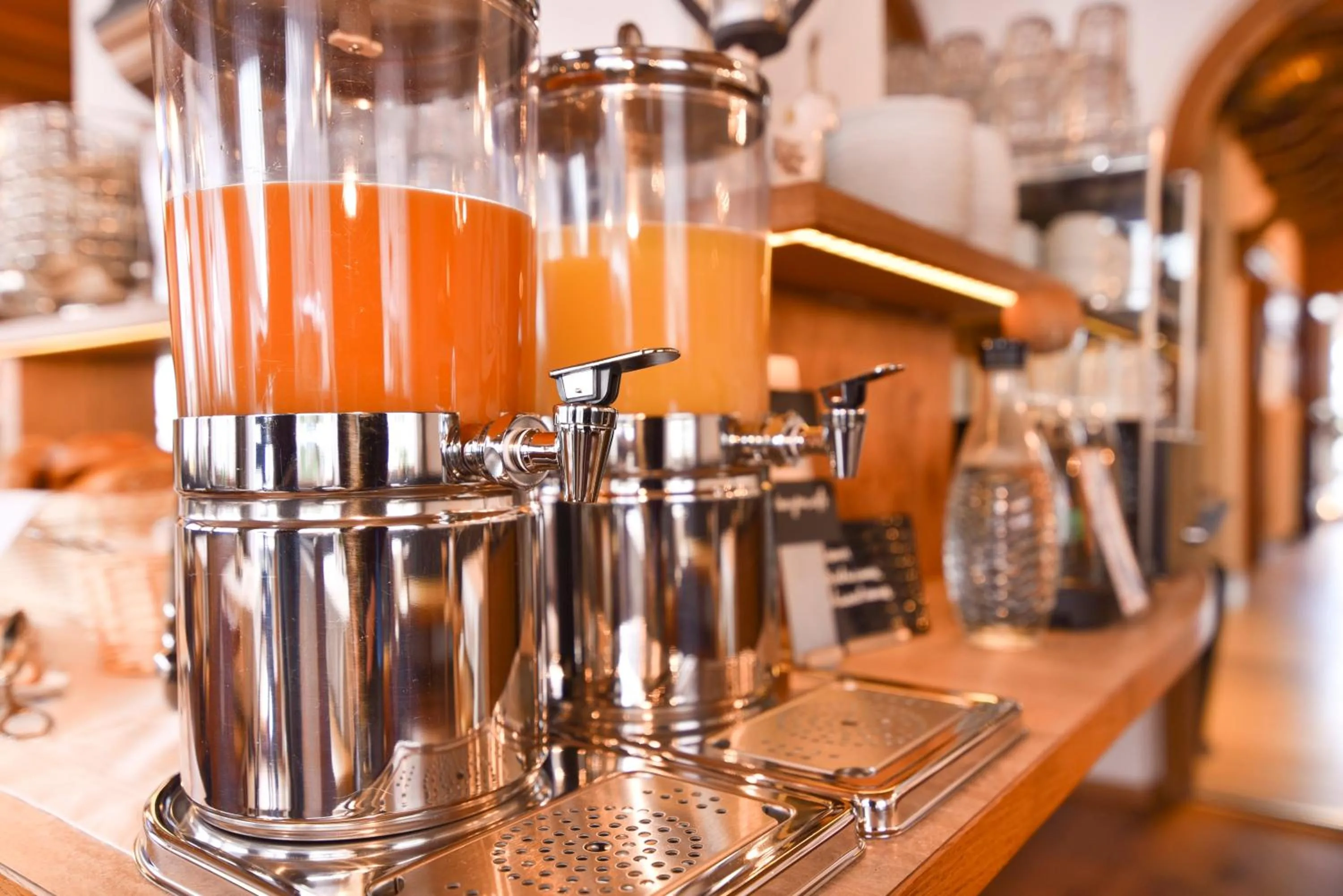 Breakfast in Hotel Garni Helvetia