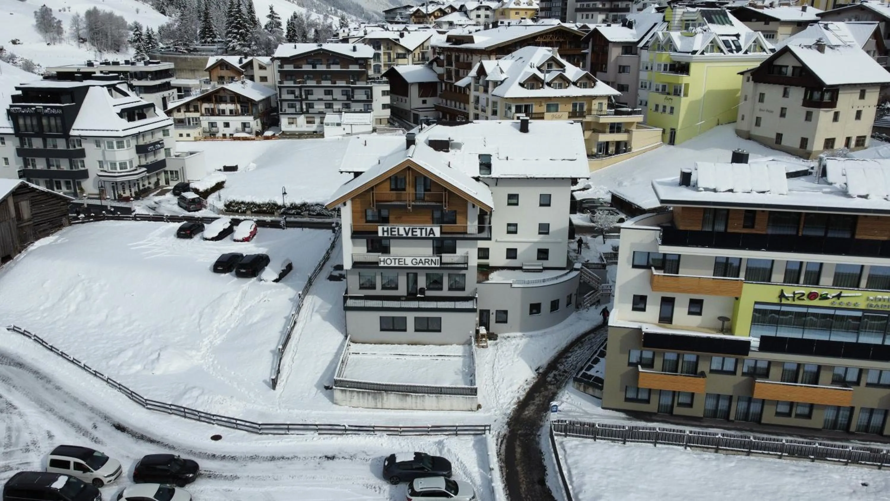 Property building in Hotel Garni Helvetia
