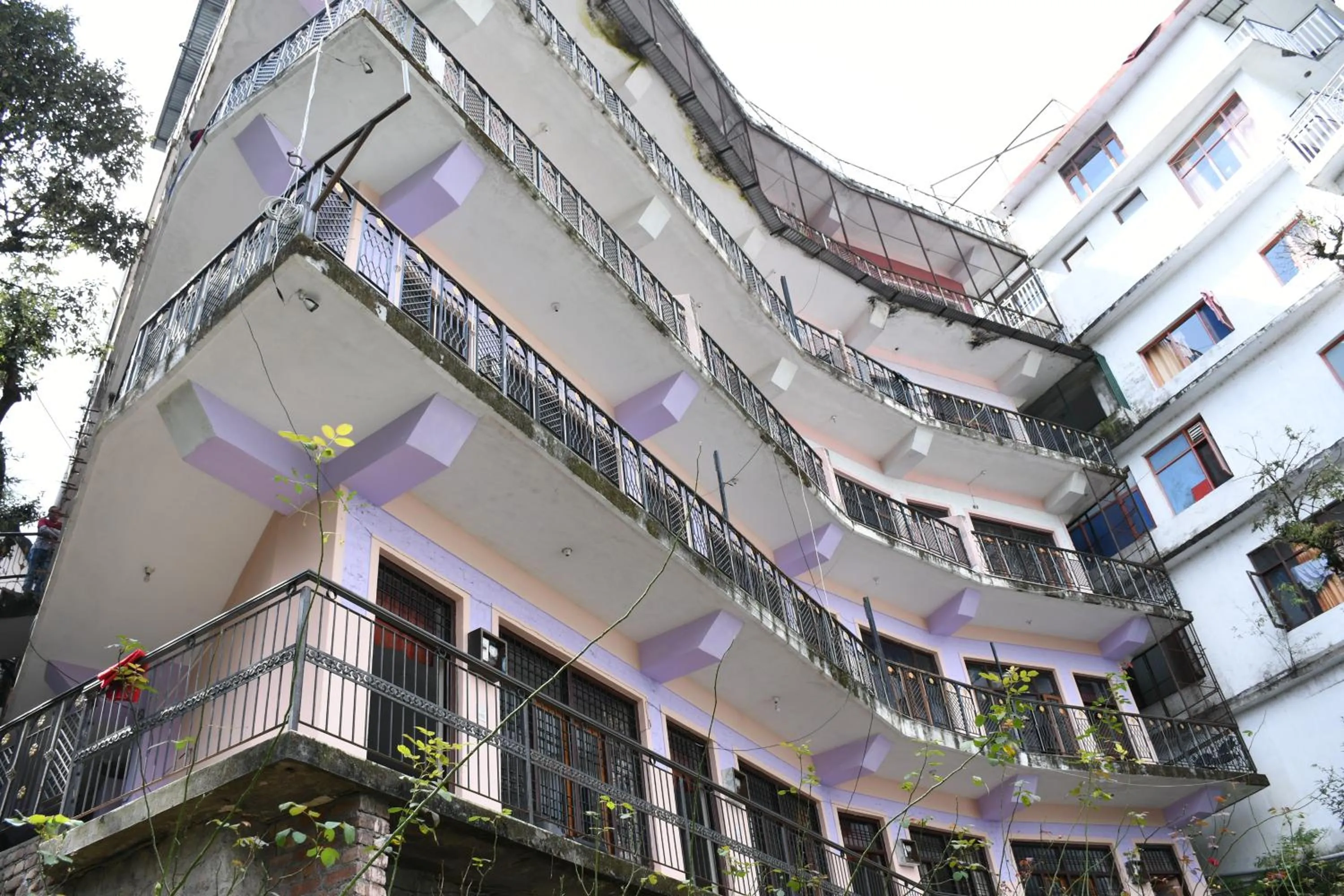 HOTEL HIMALYAN PARADISE