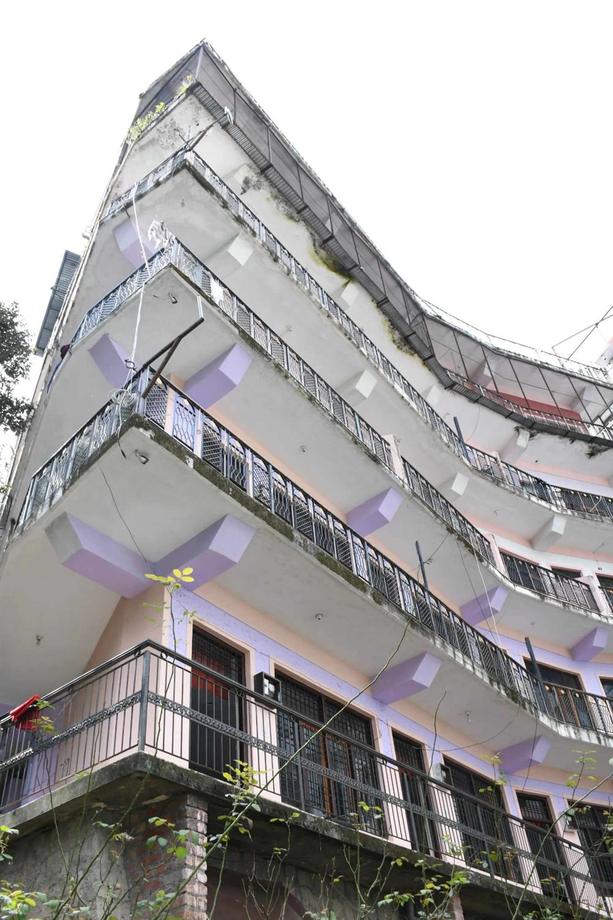 HOTEL HIMALYAN PARADISE