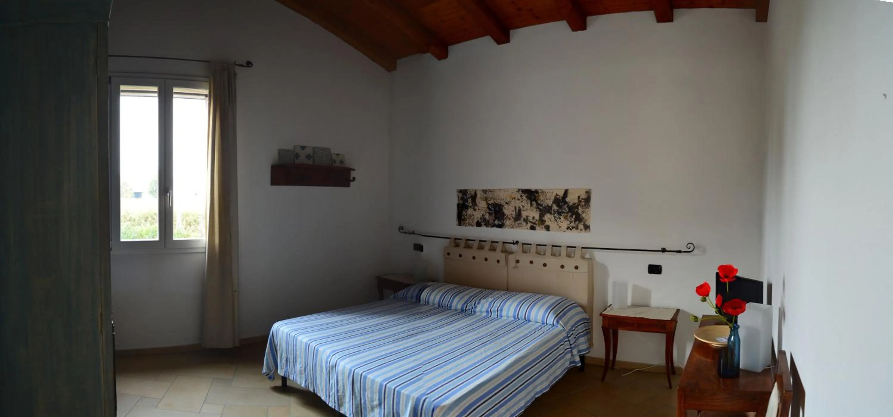 Photo of the whole room, Bed in B&B L'Alberone