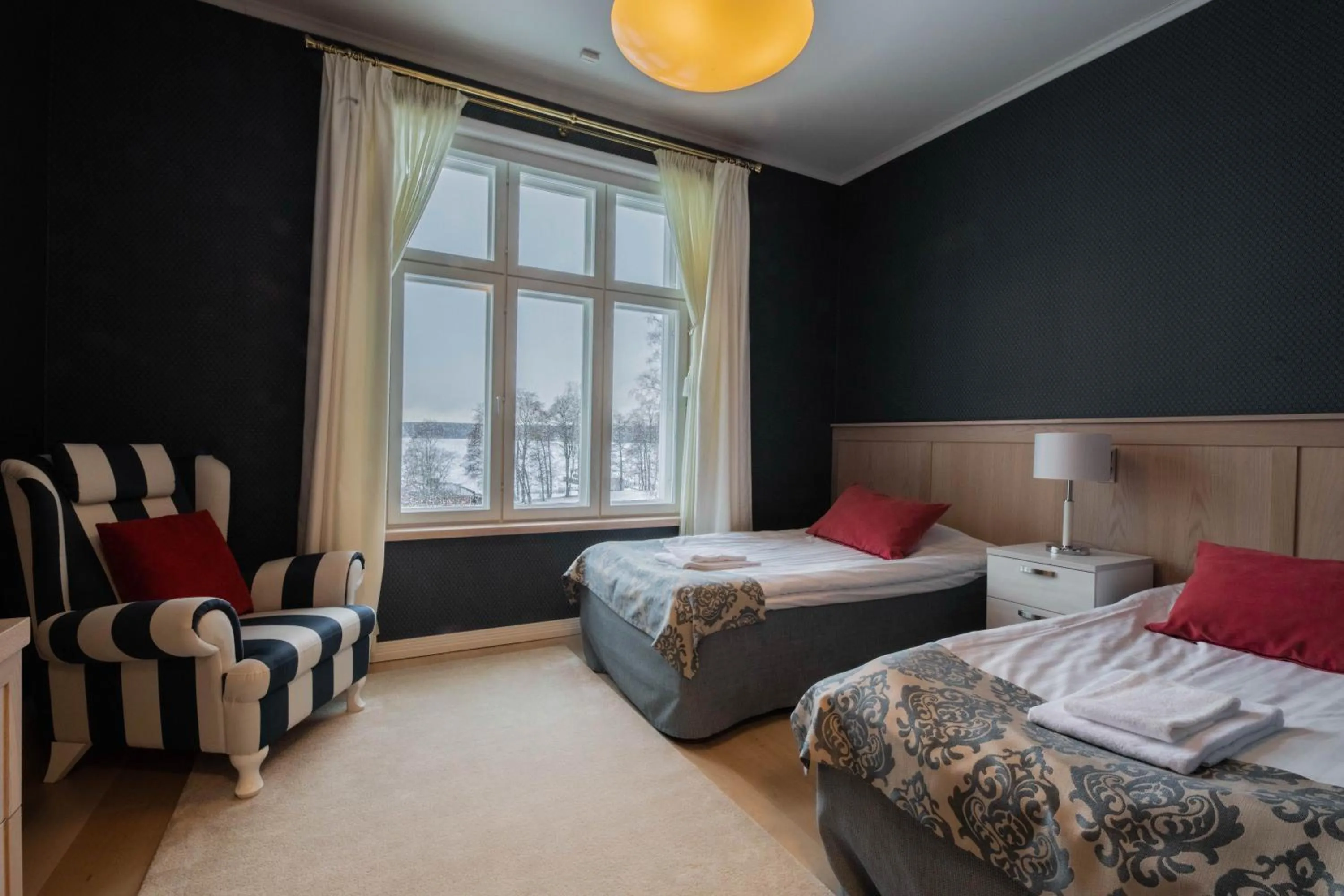 Bed in Mukkulan kartano