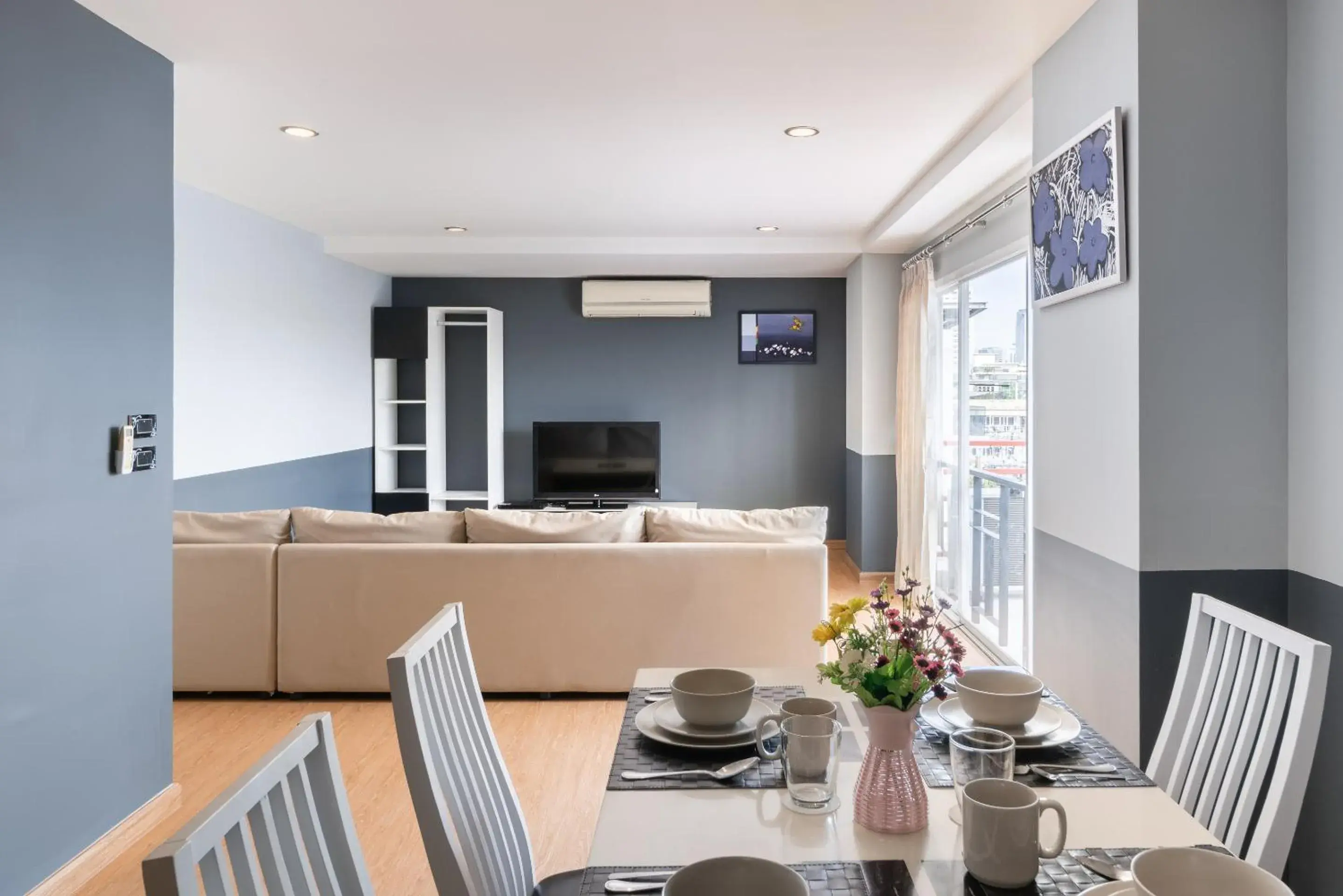 TV and multimedia in iCheck inn Residences Sathorn TV and multimedia in iCheck inn Residences Sathorn