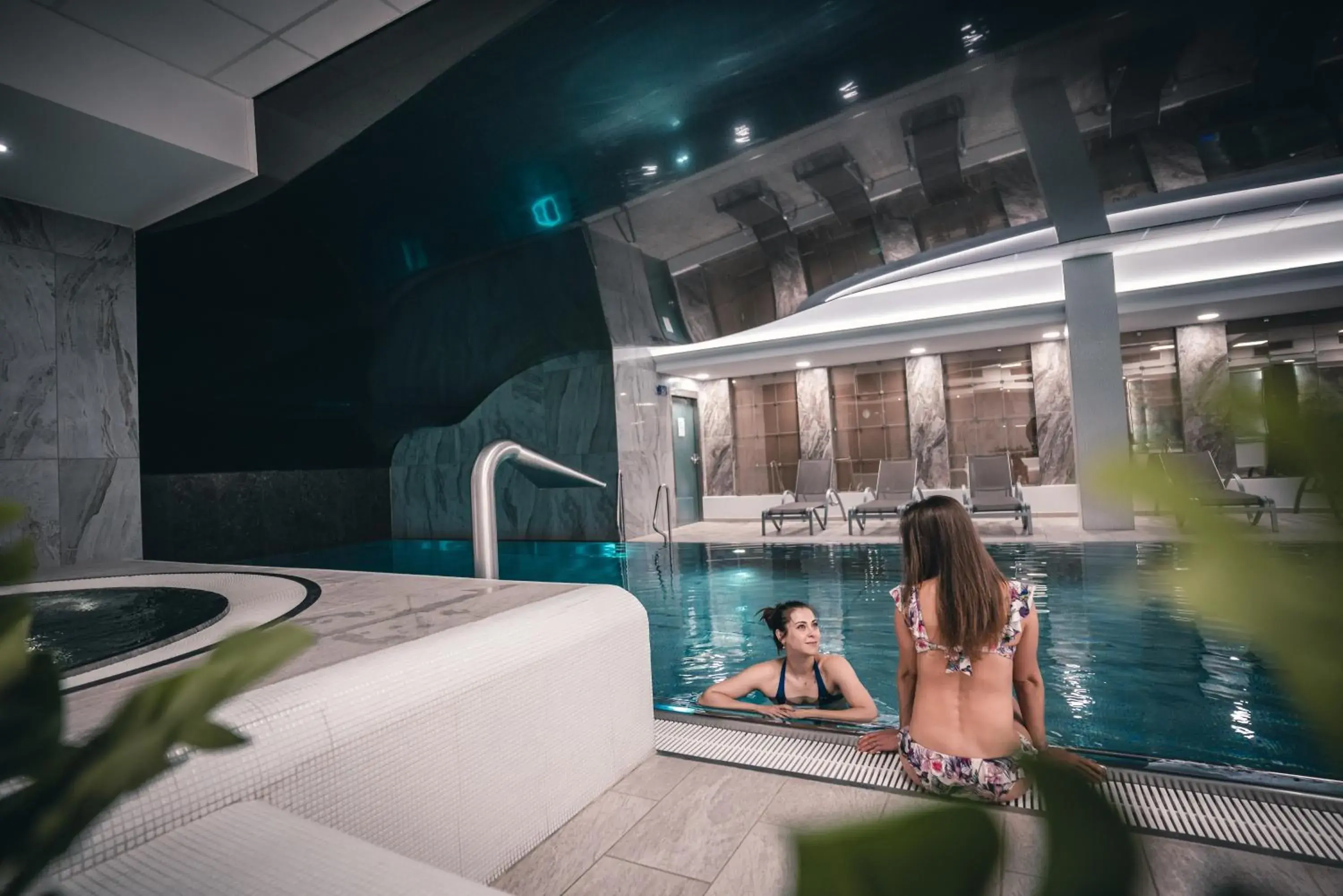 Swimming pool in Hotel Thermal Swimming pool in Hotel Thermal