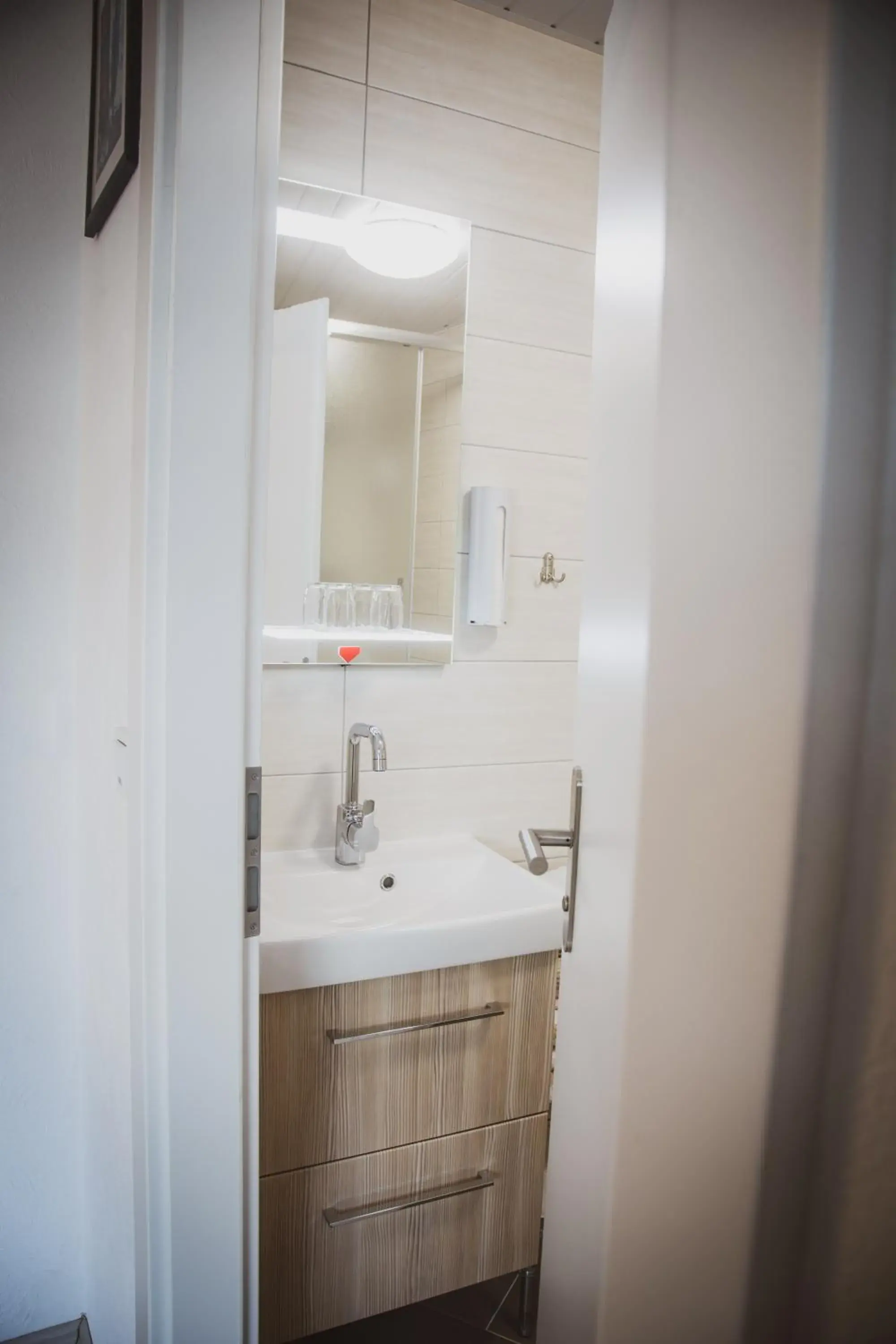 Double Room with Private Bathroom - single occupancy in Restaurant / Pension Mainzer Tor Double Room with Private Bathroom - single occupancy in Restaurant / Pension Mainzer Tor