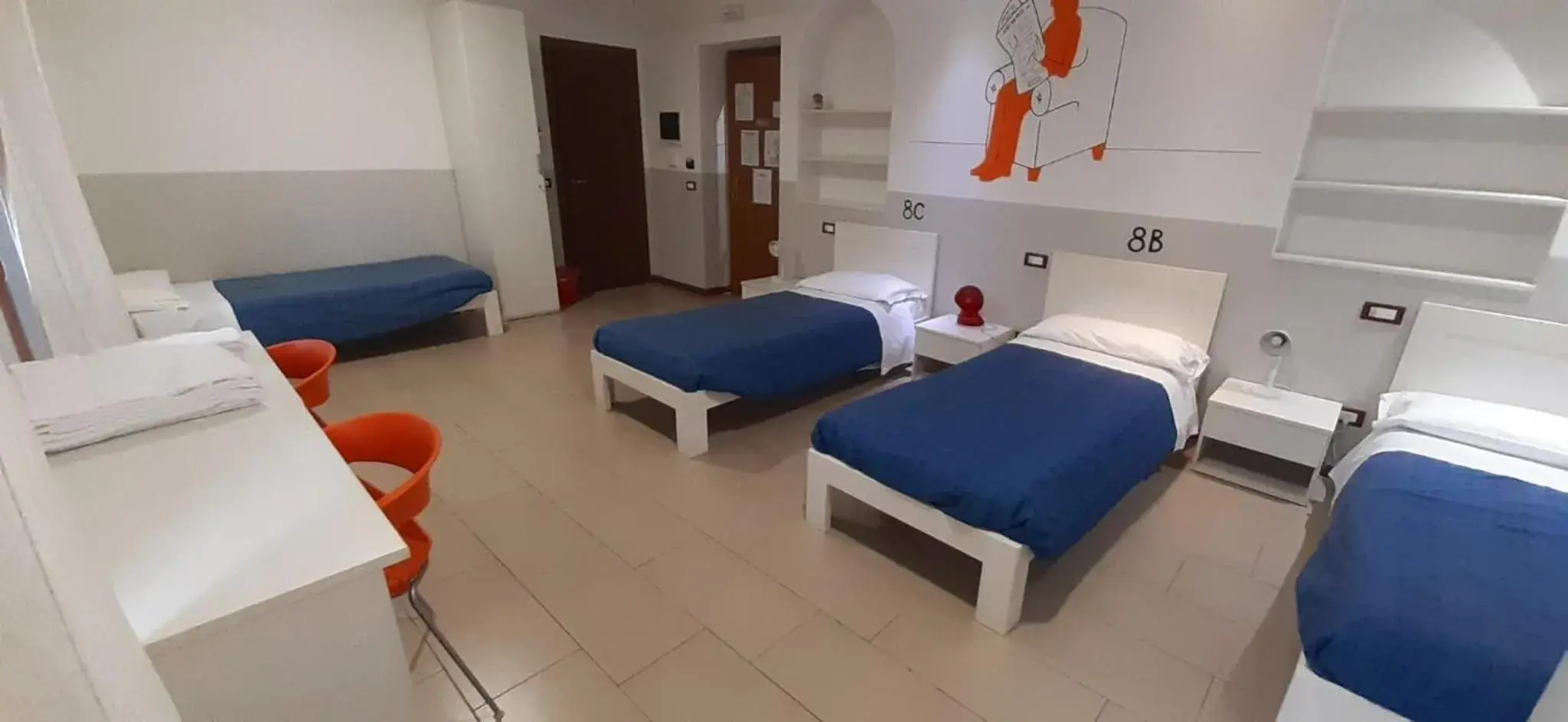 Quadruple Room with Balcony in L'Archetto Quadruple Room with Balcony in L'Archetto